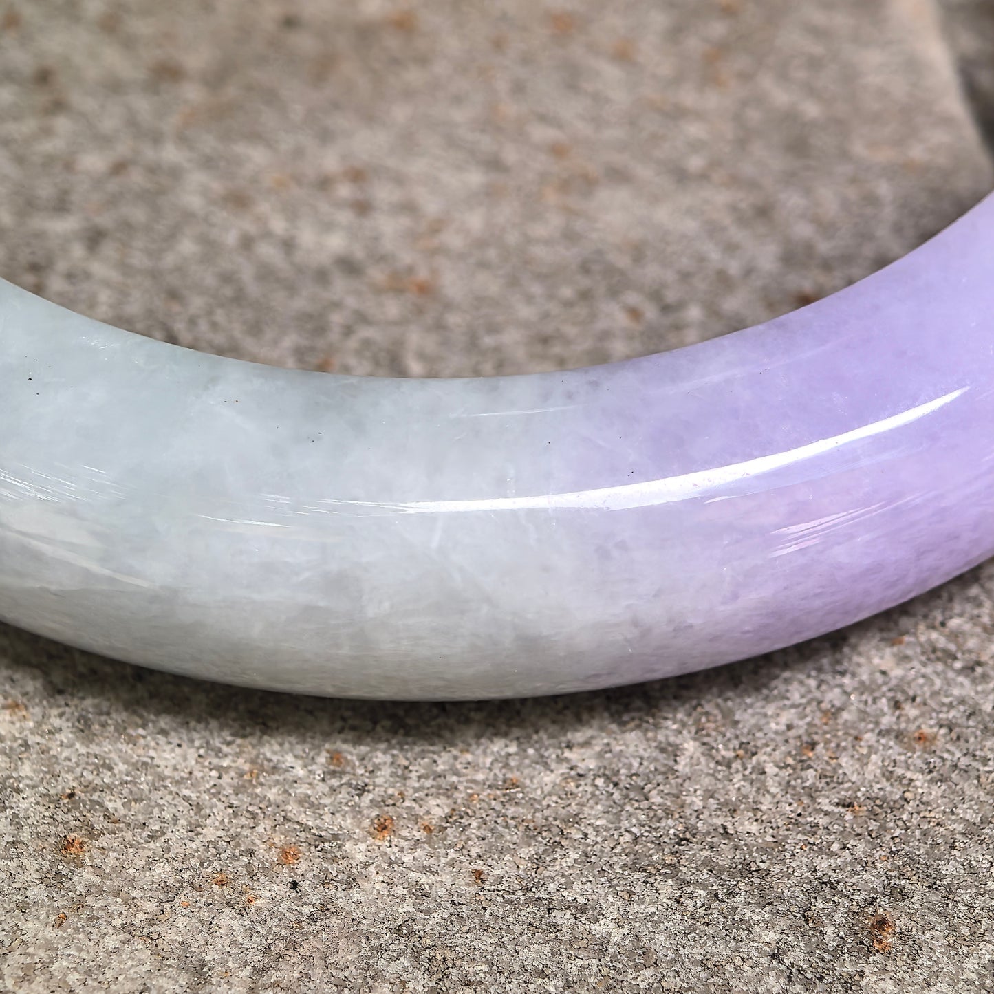 Natural Grade-A Glutinous Green Lavender D-Shape Jadeite Bangle · Burmese Jade 55mm