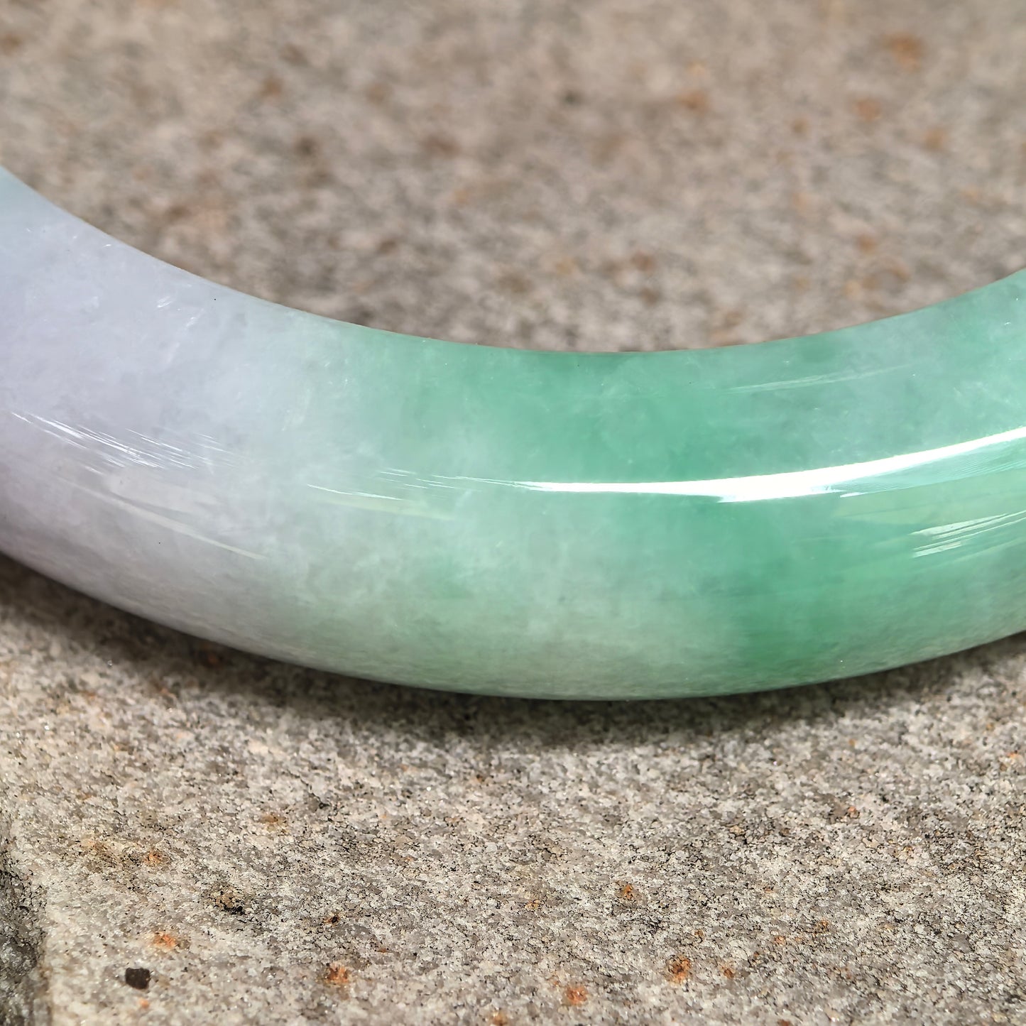 Natural Grade-A Glutinous Green Lavender D-Shape Jadeite Bangle · Burmese Jade 55mm