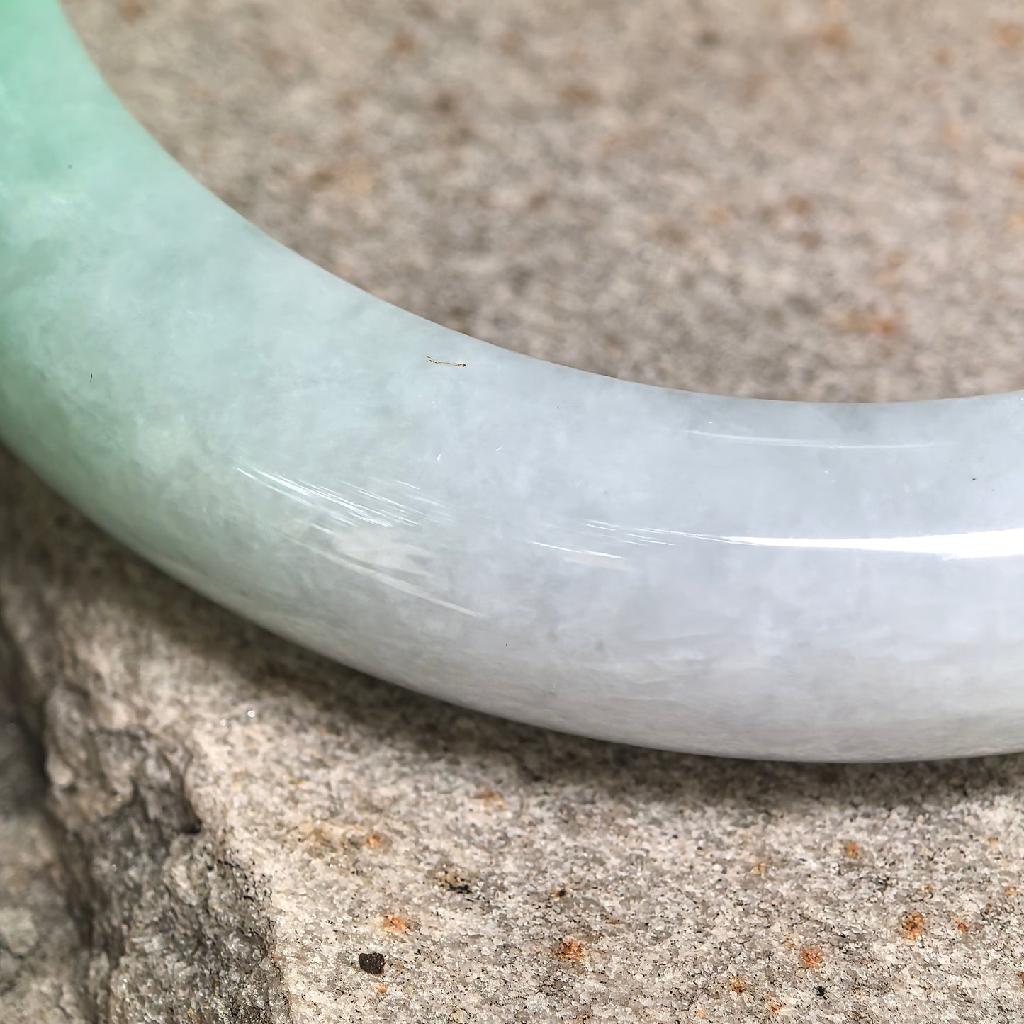 Natural Grade-A Glutinous Green Lavender D-Shape Jadeite Bangle · Burmese Jade 55mm