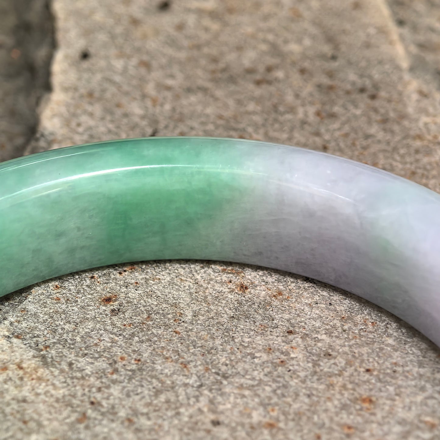 Natural Grade-A Glutinous Green Lavender D-Shape Jadeite Bangle · Burmese Jade 55mm