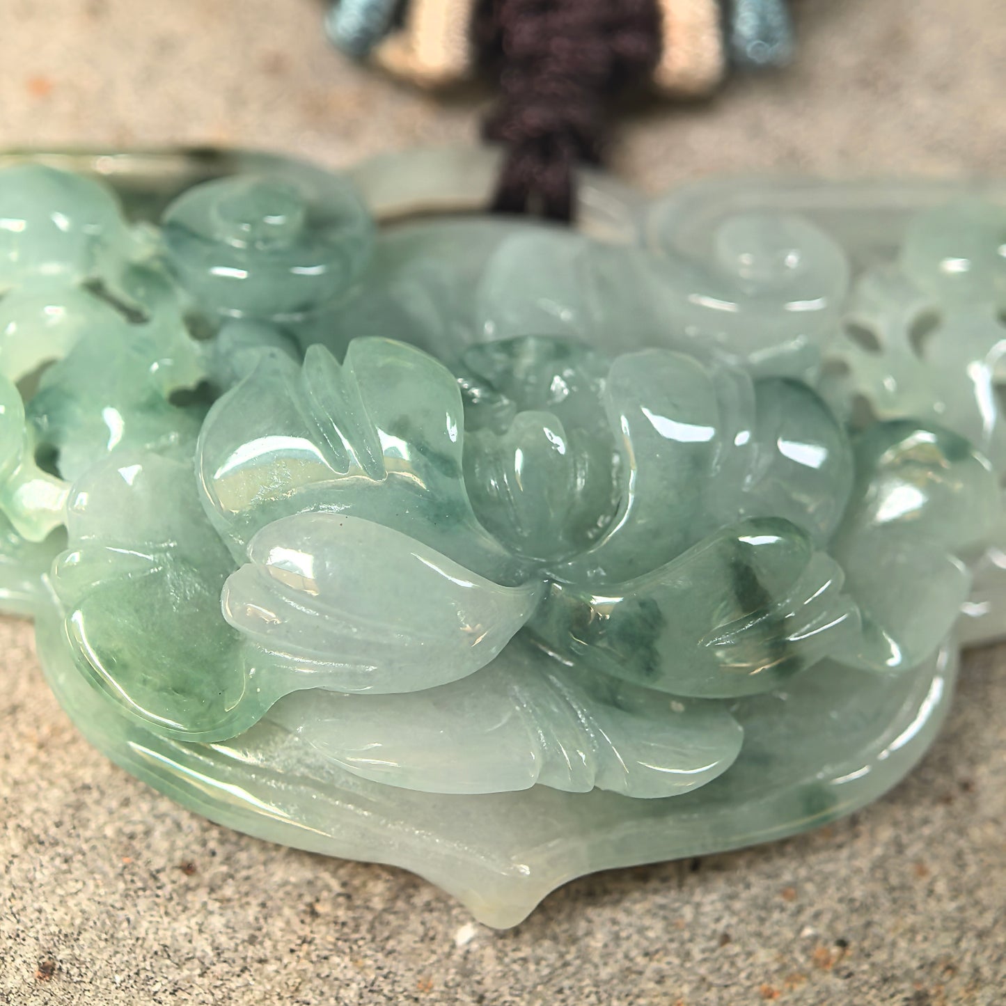 Natural Grade-A Glutinous Green Floating Flower Butterfly Jadeite Pendant · Burmese Jade