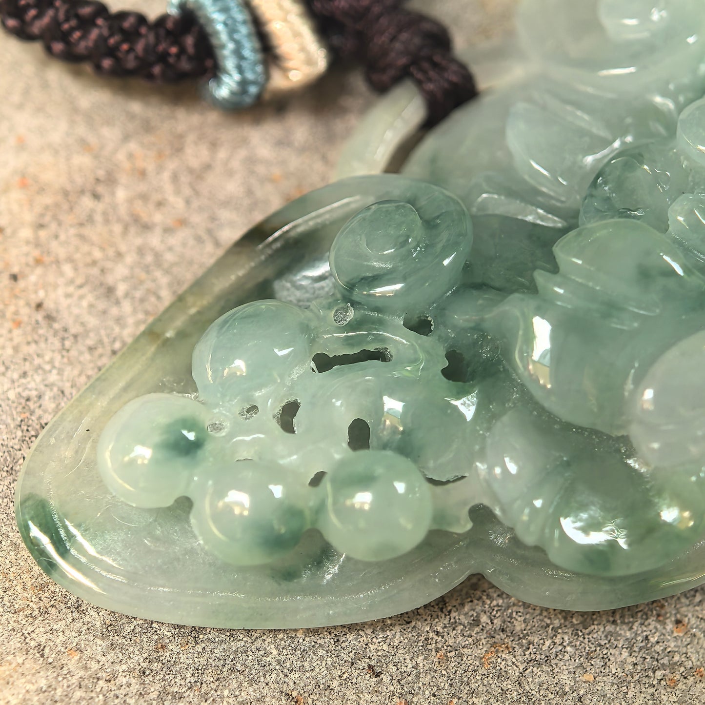 Natural Grade-A Glutinous Green Floating Flower Butterfly Jadeite Pendant · Burmese Jade