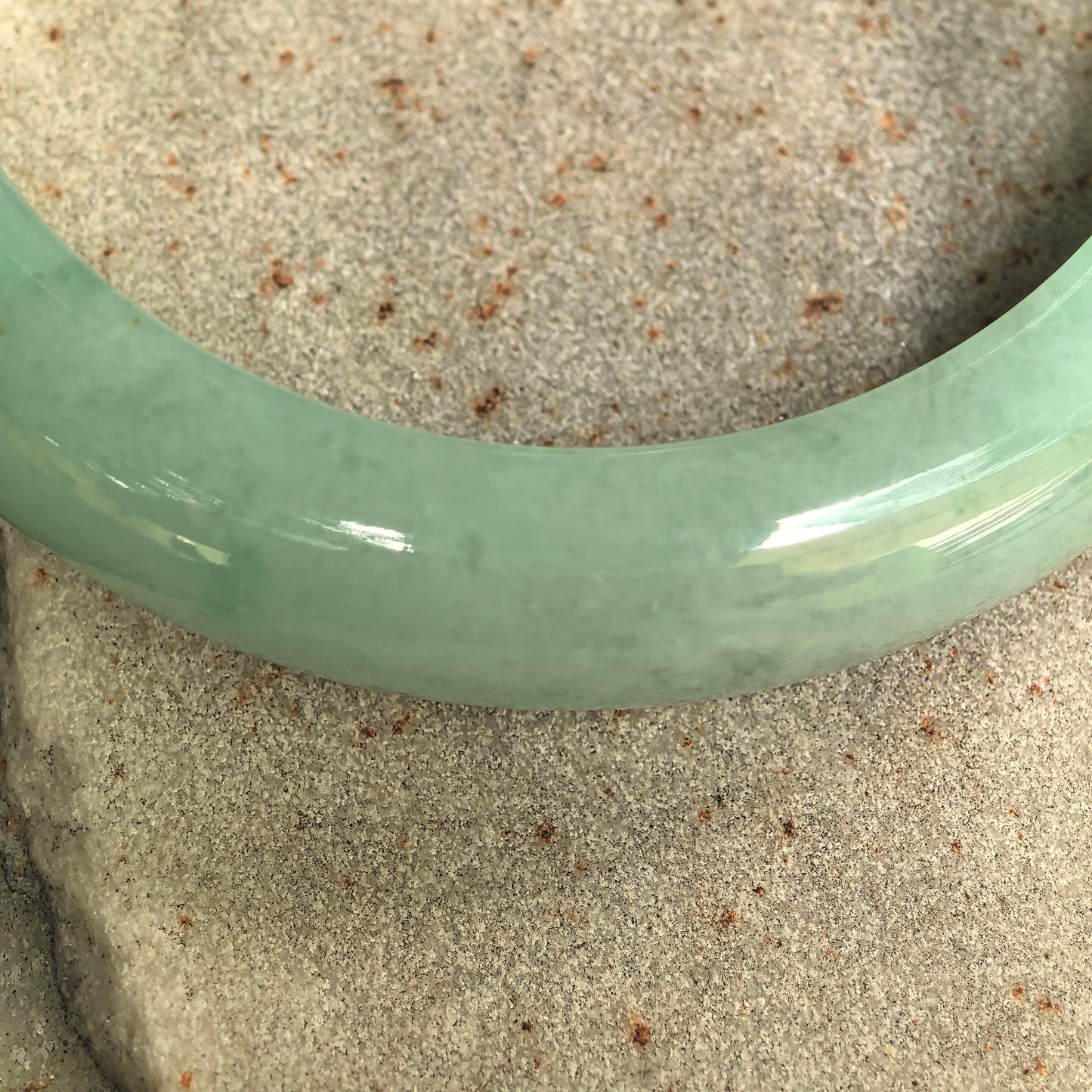 Natural Grade-A Glutinous Green Golden-Flecked D-Shape Jadeite Bangle · Burmese Jade 55mm