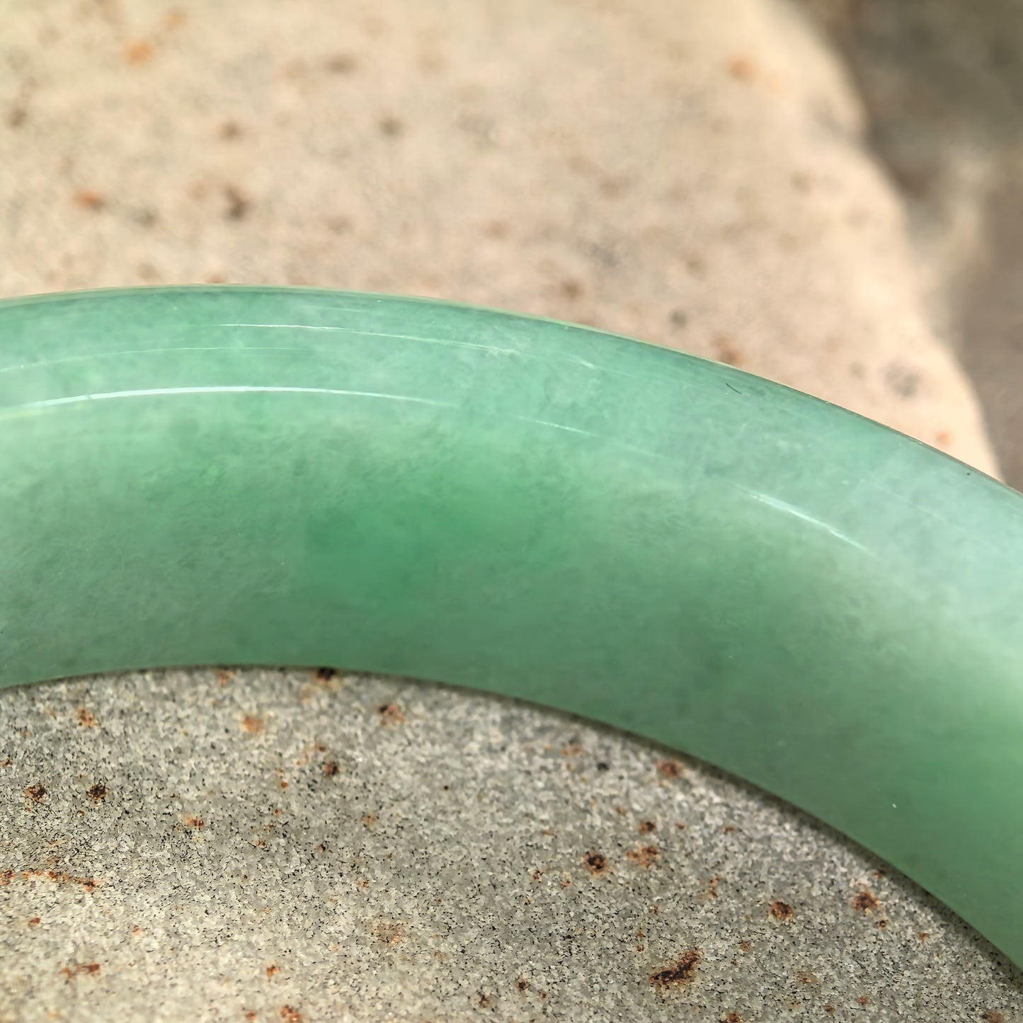 Natural Grade-A Glutinous Green Golden-Flecked D-Shape Jadeite Bangle · Burmese Jade 55mm