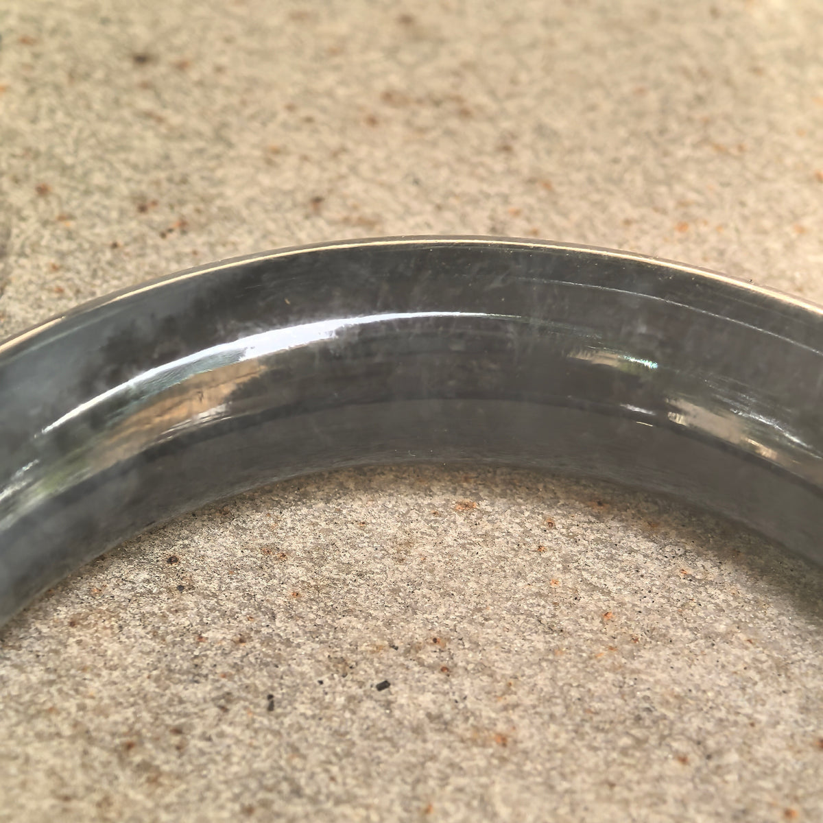 Glutinous Black-Gray Round Jadeite Bangle – 52mm
