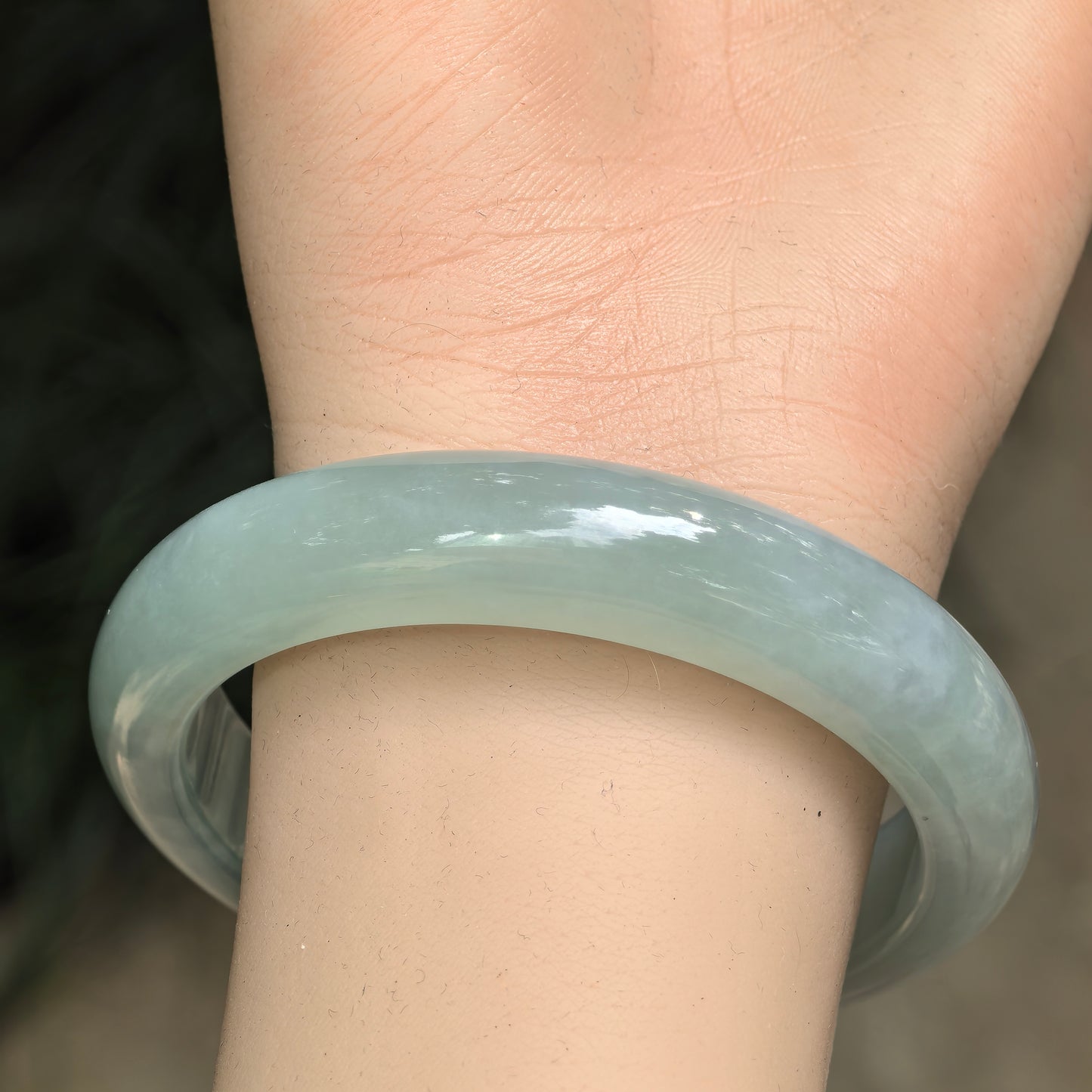 Natural Grade-A Icy Glutinous Mint Green D-Shape Jadeite Bangle · Burmese Jade 57mm