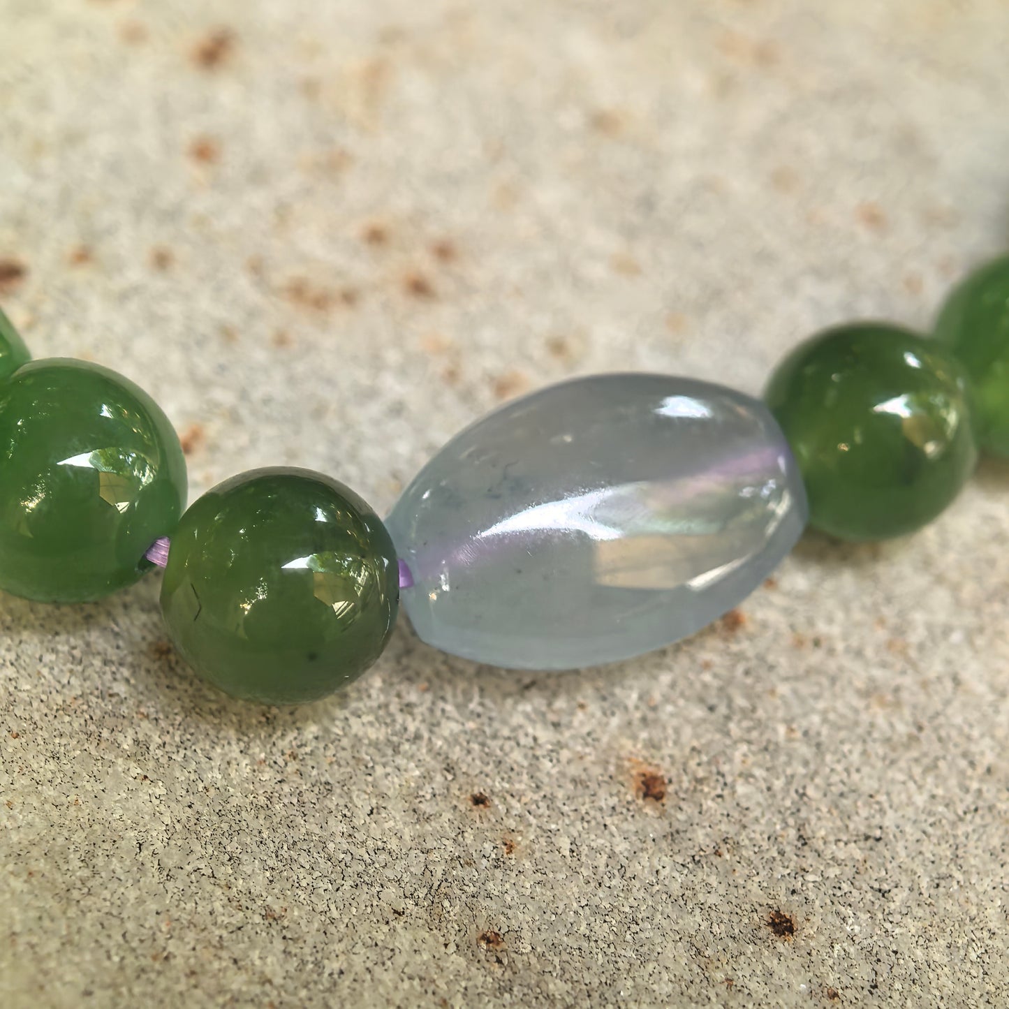 Natural Nephrite Green and Smoky Lavender Mixed-Bead Bracelet · Hetian Jade