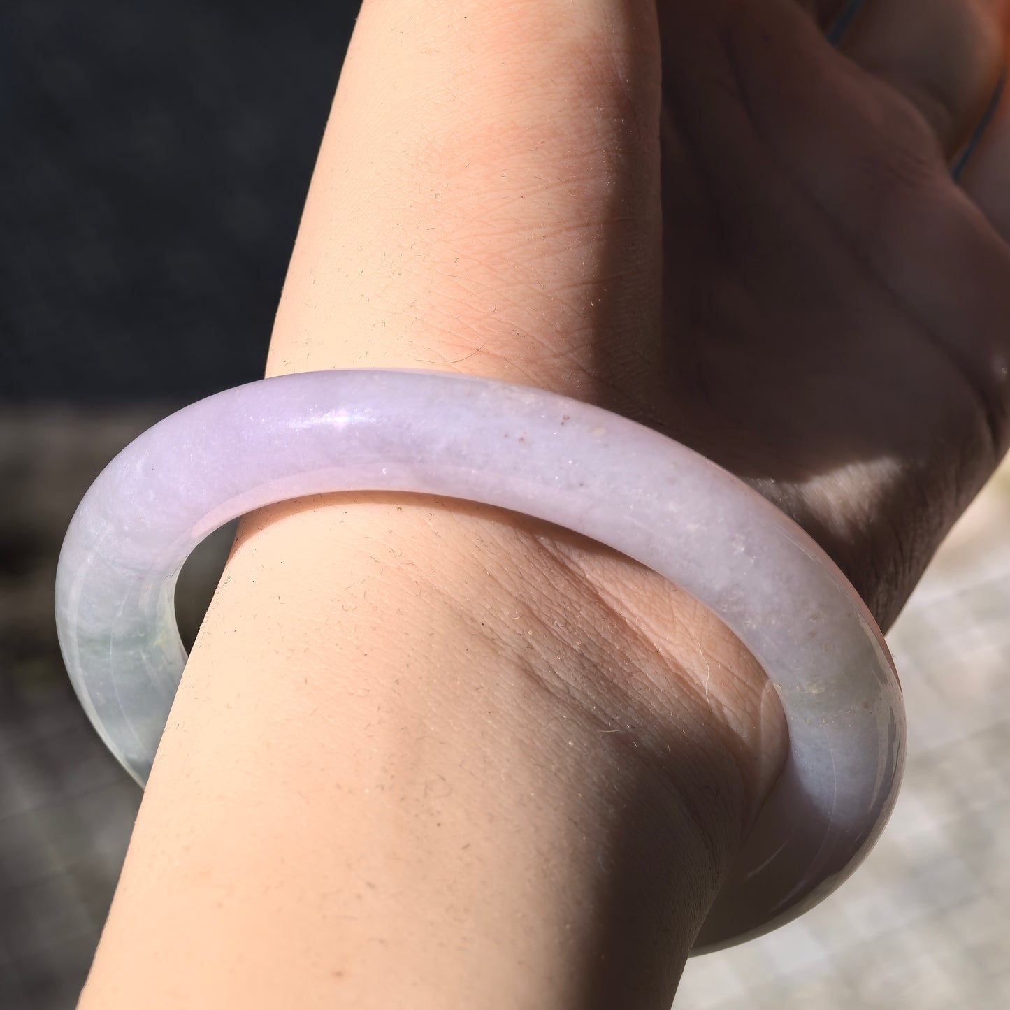 Natural Grade-A Icy Glutinous Lavender Green Round Jadeite Bangle · Burmese Jade 54mm