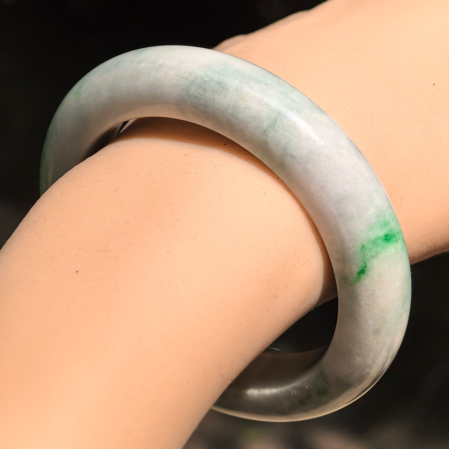 Natural Grade-A Bean-Glutinous Green & White D-Shape Jadeite Bangle · Burmese Jade 55mm