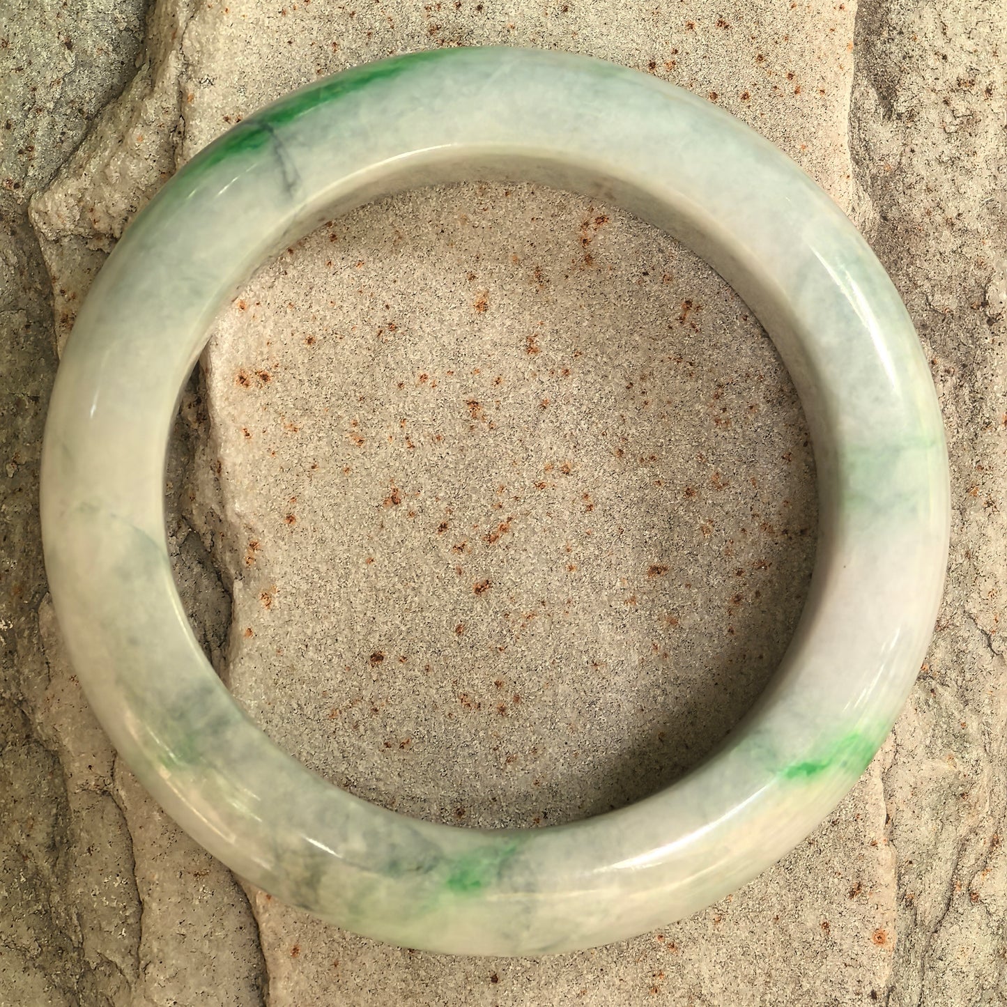 Natural Grade-A Bean-Glutinous Green & White D-Shape Jadeite Bangle · Burmese Jade 55mm