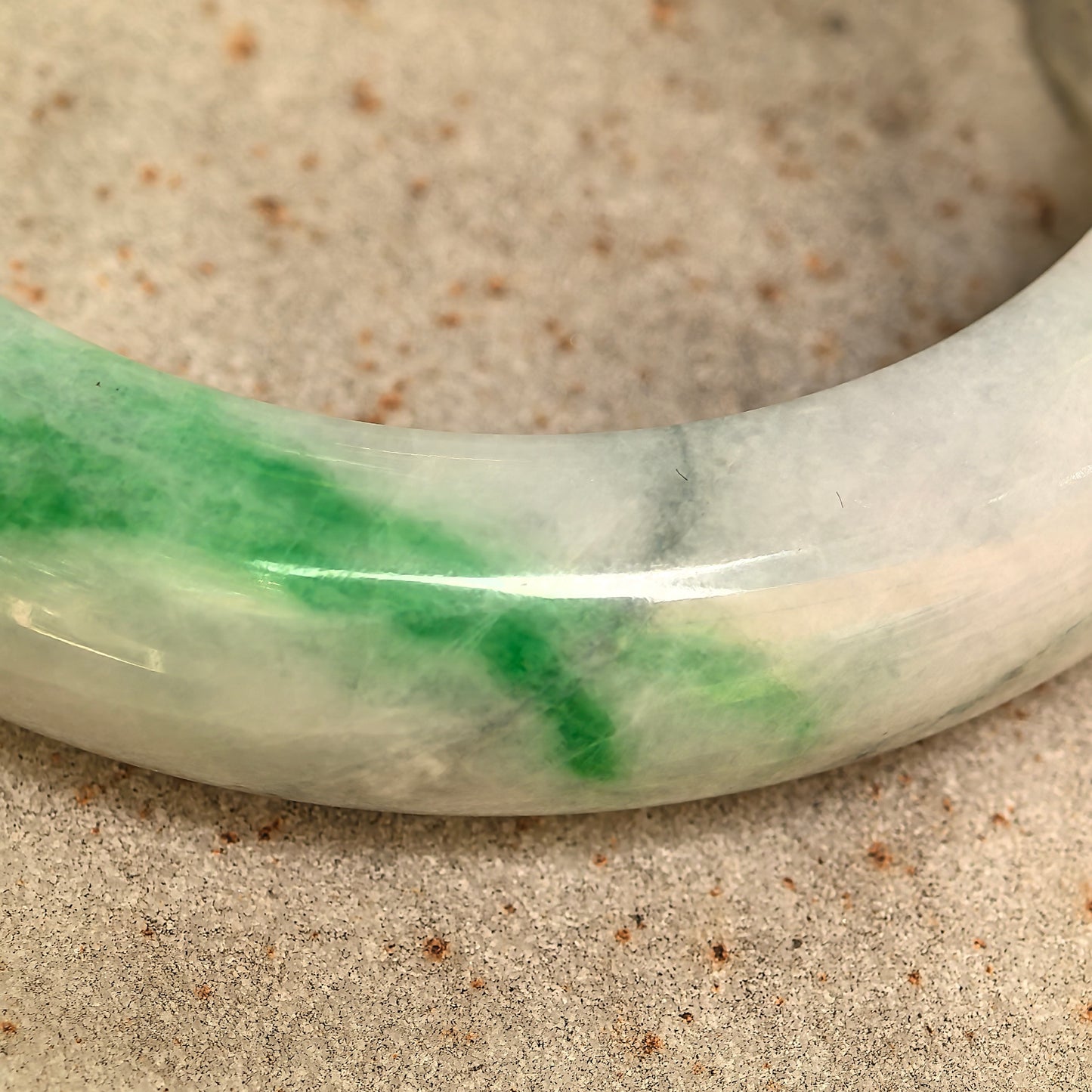 Natural Grade-A Bean-Glutinous Green & White D-Shape Jadeite Bangle · Burmese Jade 55mm