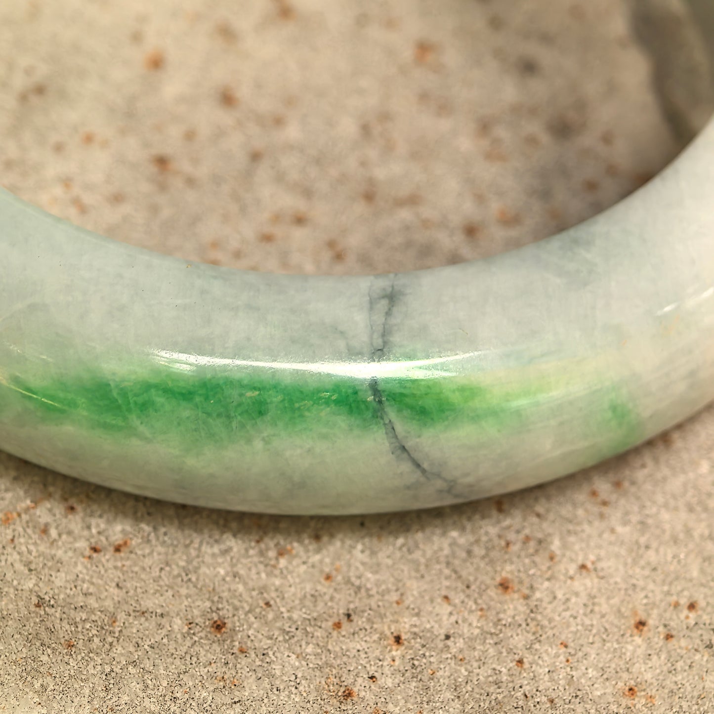 Natural Grade-A Bean-Glutinous Green & White D-Shape Jadeite Bangle · Burmese Jade 55mm
