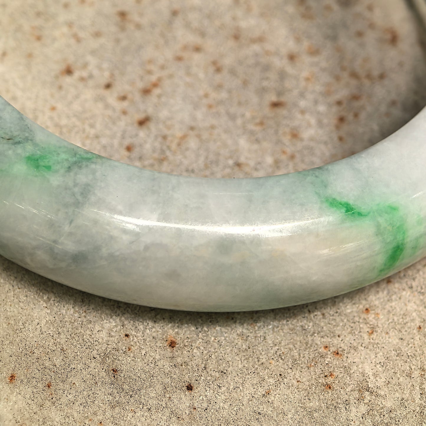 Natural Grade-A Bean-Glutinous Green & White D-Shape Jadeite Bangle · Burmese Jade 55mm