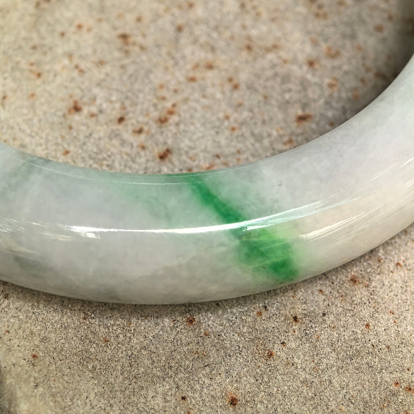 Natural Grade-A Bean-Glutinous Green & White D-Shape Jadeite Bangle · Burmese Jade 58mm