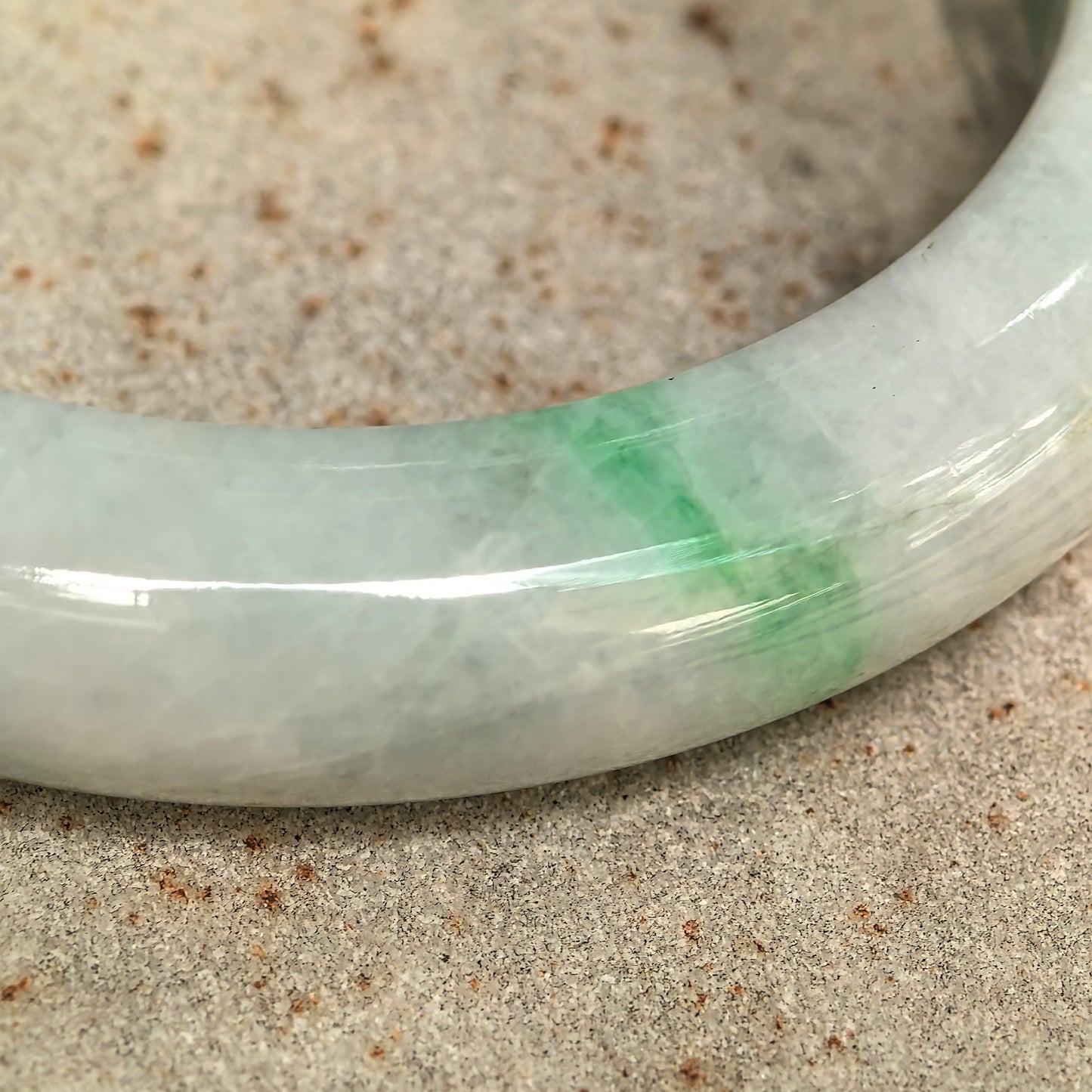 Natural Grade-A Bean-Glutinous Green & White D-Shape Jadeite Bangle · Burmese Jade 58mm