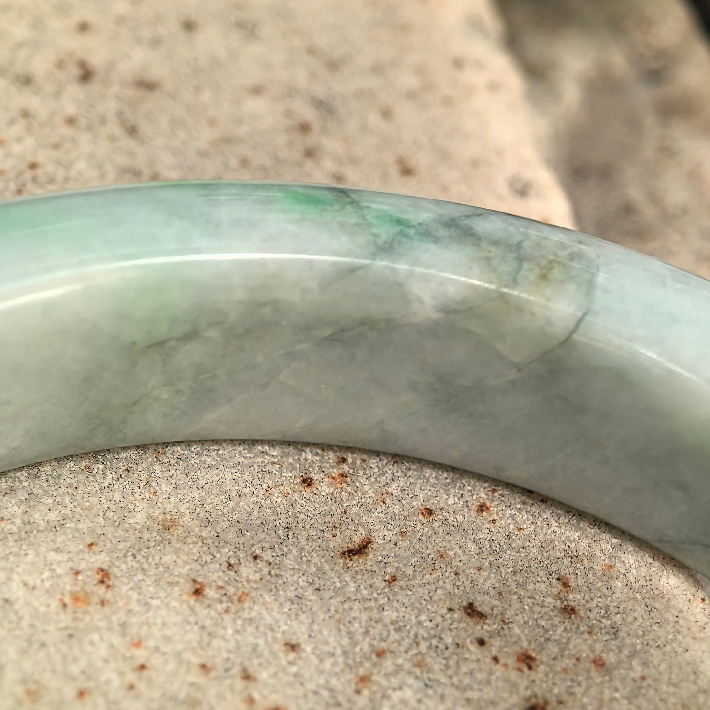 Natural Grade-A Bean-Glutinous Green & White D-Shape Jadeite Bangle · Burmese Jade 58mm
