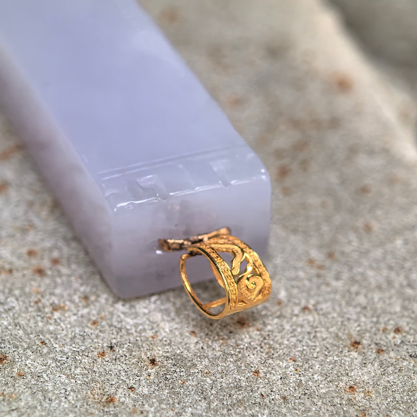 Natural Grade-A Icy Glutinous Lavender Plain Column Jadeite Pendant · Burmese Jade