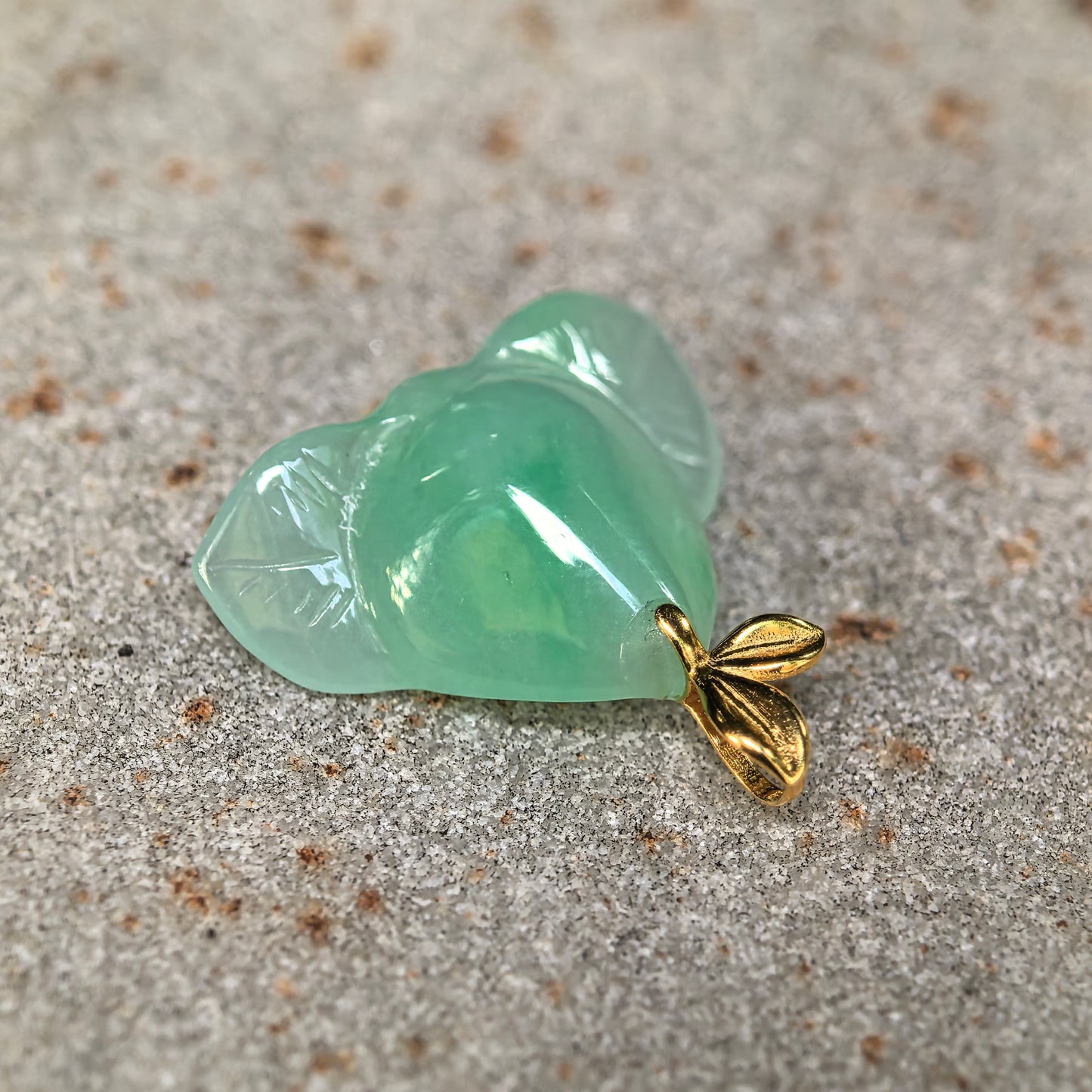 Natural Grade-A Icy Glutinous Green Peach Jadeite Pendant · Burmese Jade