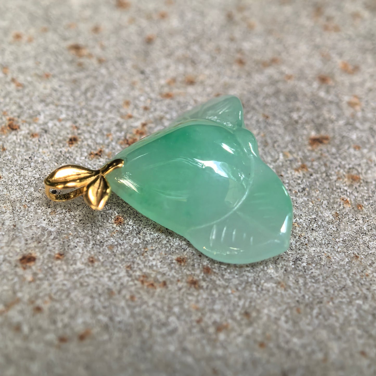 Natural Grade-A Icy Glutinous Green Peach Jadeite Pendant · Burmese Jade