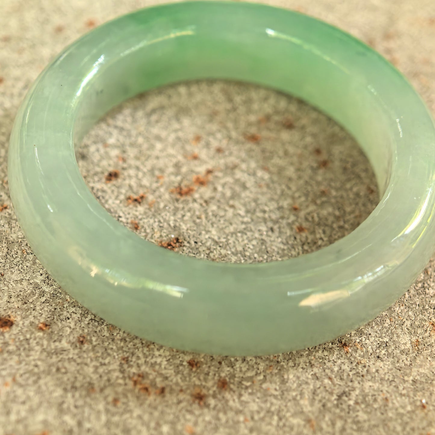 Natural Grade-A Glutinous-Icy Light Green Jadeite Ring · Burmese Jade US7.75
