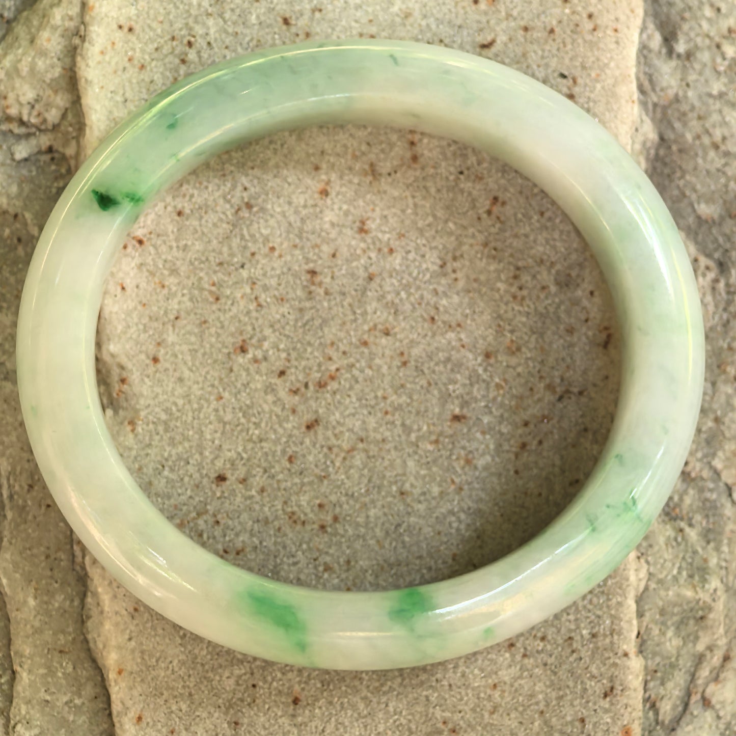 Natural Grade-A Glutinous White-Base Green Oval Jadeite Bangle · Burmese Jade 51mm