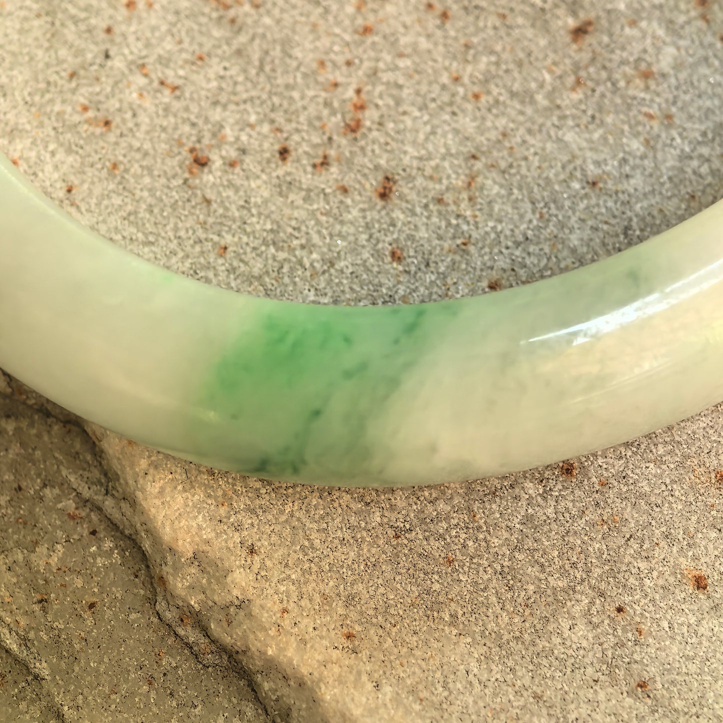 Natural Grade-A Glutinous White-Base Green Oval Jadeite Bangle · Burmese Jade 51mm