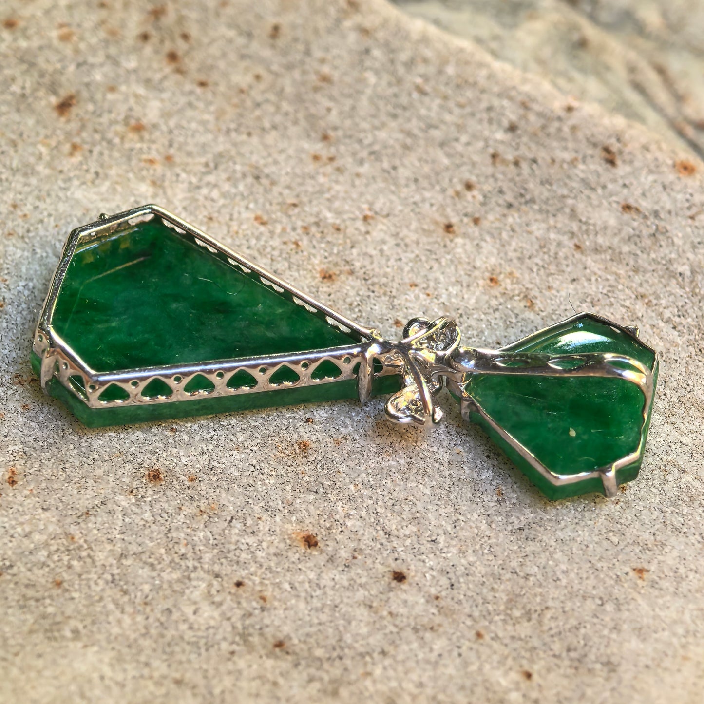 Natural Grade-A Icy Glutinous Green Bow-Tie Jadeite Pendant · Burmese Jade