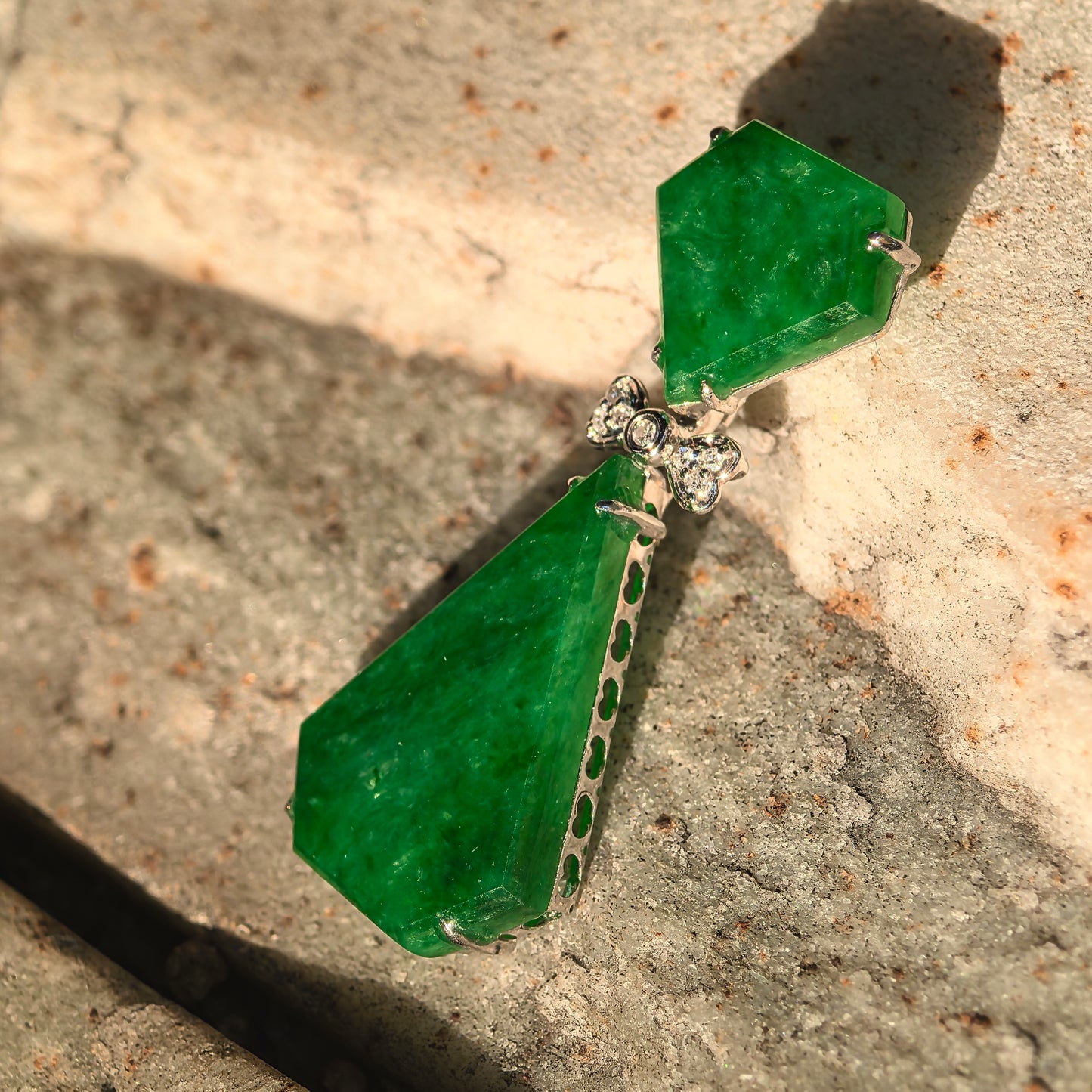 Natural Grade-A Icy Glutinous Green Bow-Tie Jadeite Pendant · Burmese Jade