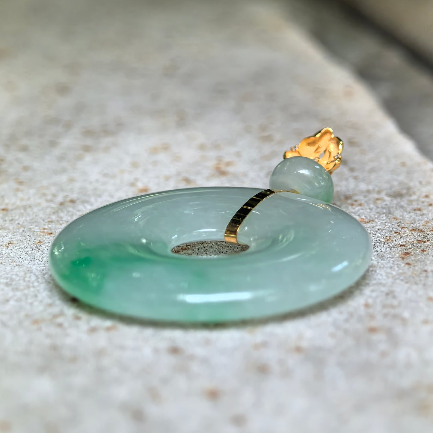 Natural Grade-A Icy Glutinous Floating Green Donut Jadeite Pendant · Burmese Jade