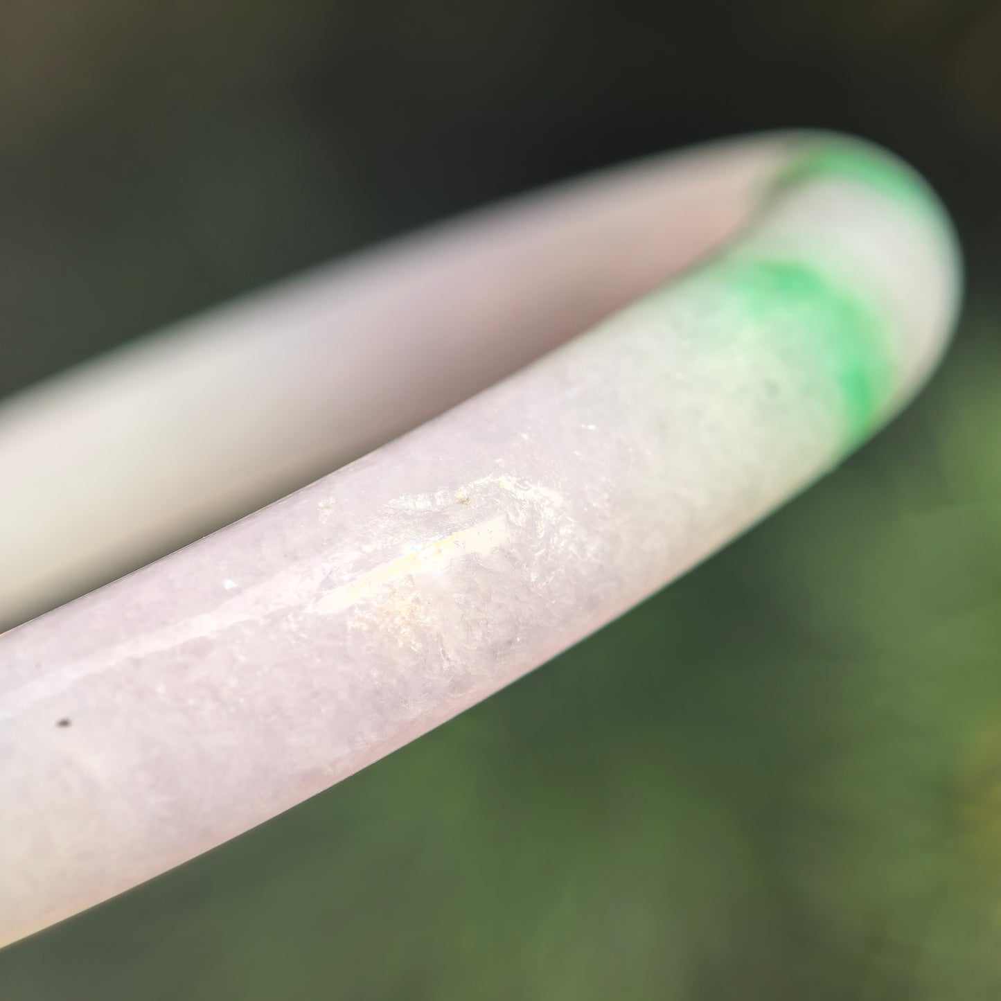 Natural Grade-A Glutinous Light Lavender & Green Oval Jadeite Bangle · Burmese Jade 52mm