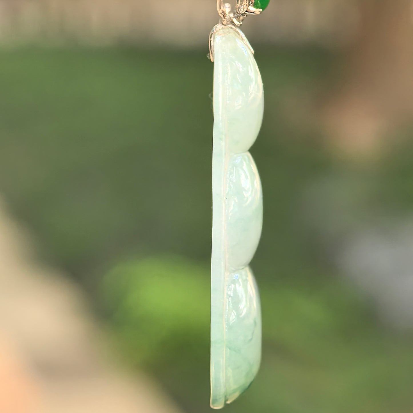 Natural Grade-A Icy Glutinous Light Green Bean Jadeite Pendant · Burmese Jade