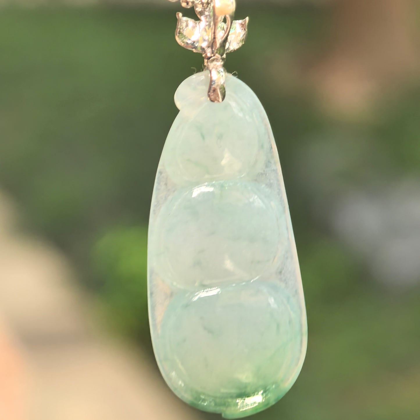 Natural Grade-A Icy Glutinous Light Green Bean Jadeite Pendant · Burmese Jade