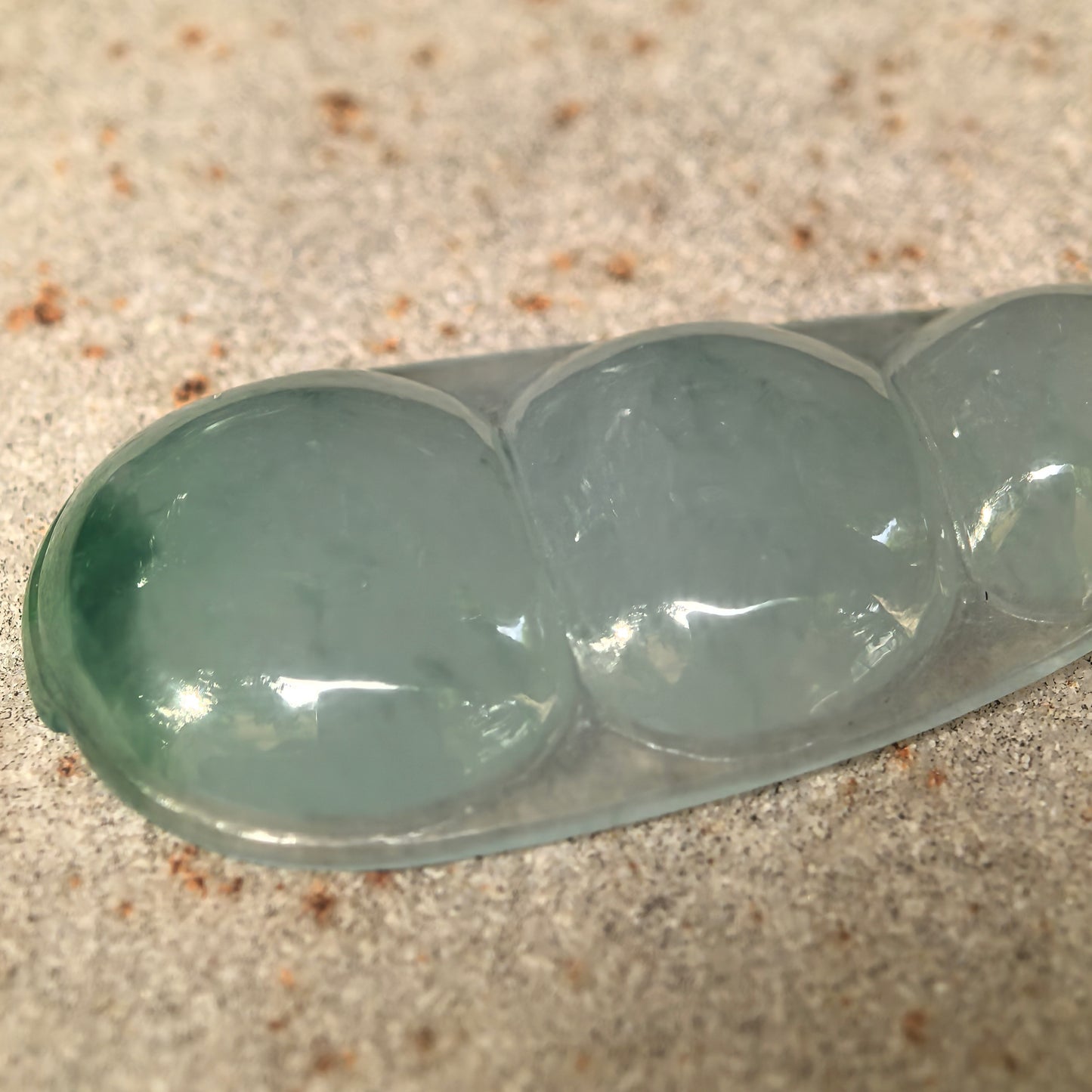 Natural Grade-A Icy Glutinous Light Green Bean Jadeite Pendant · Burmese Jade