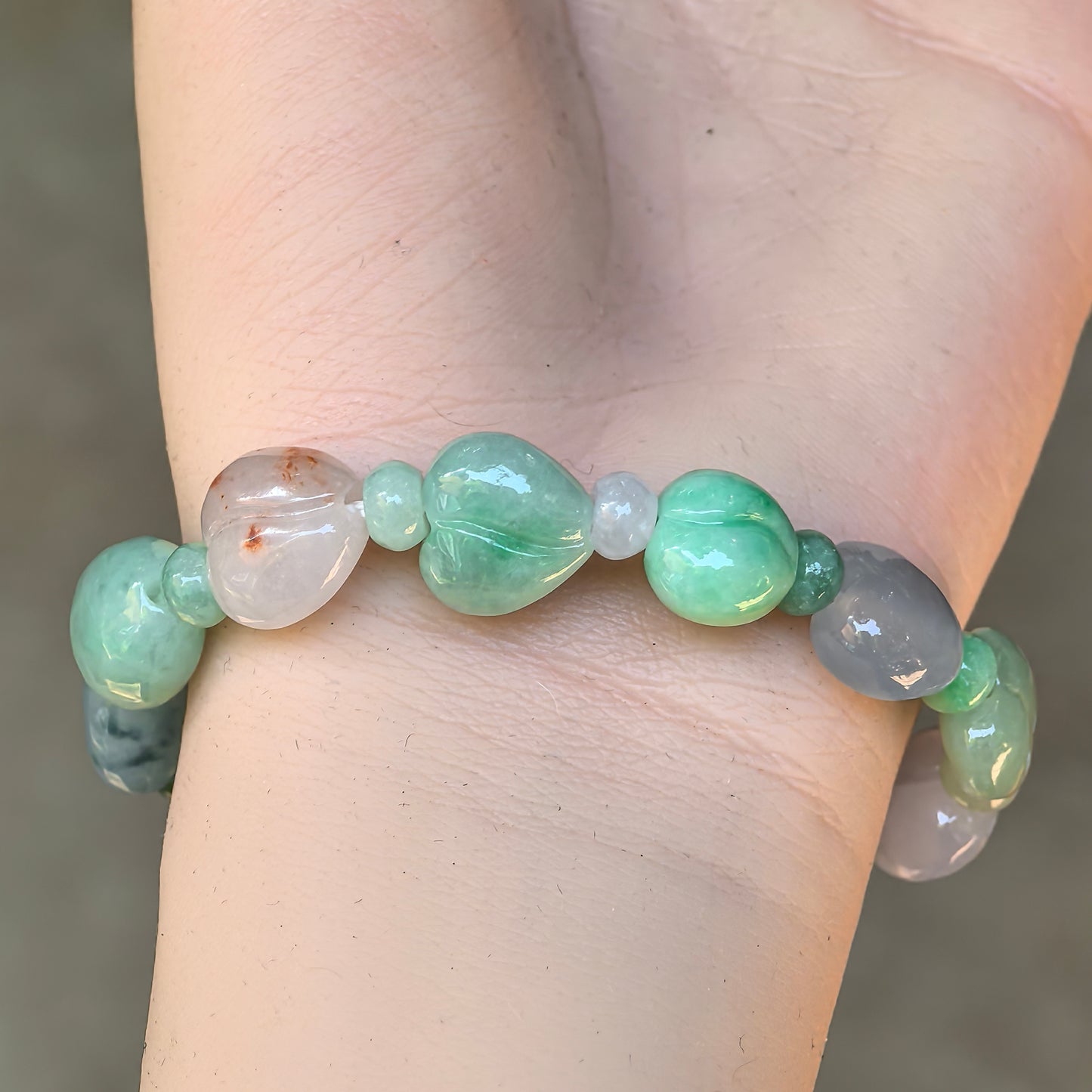 Natural Grade-A Glutinous Multicolor Peach-Shaped Jadeite Bracelet · Burmese Jade 11mm
