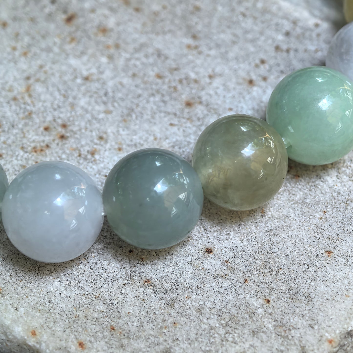 Natural Grade-A Icy Glutinous Multicolor Round-Bead Jadeite Bracelet · Burmese Jade 10mm