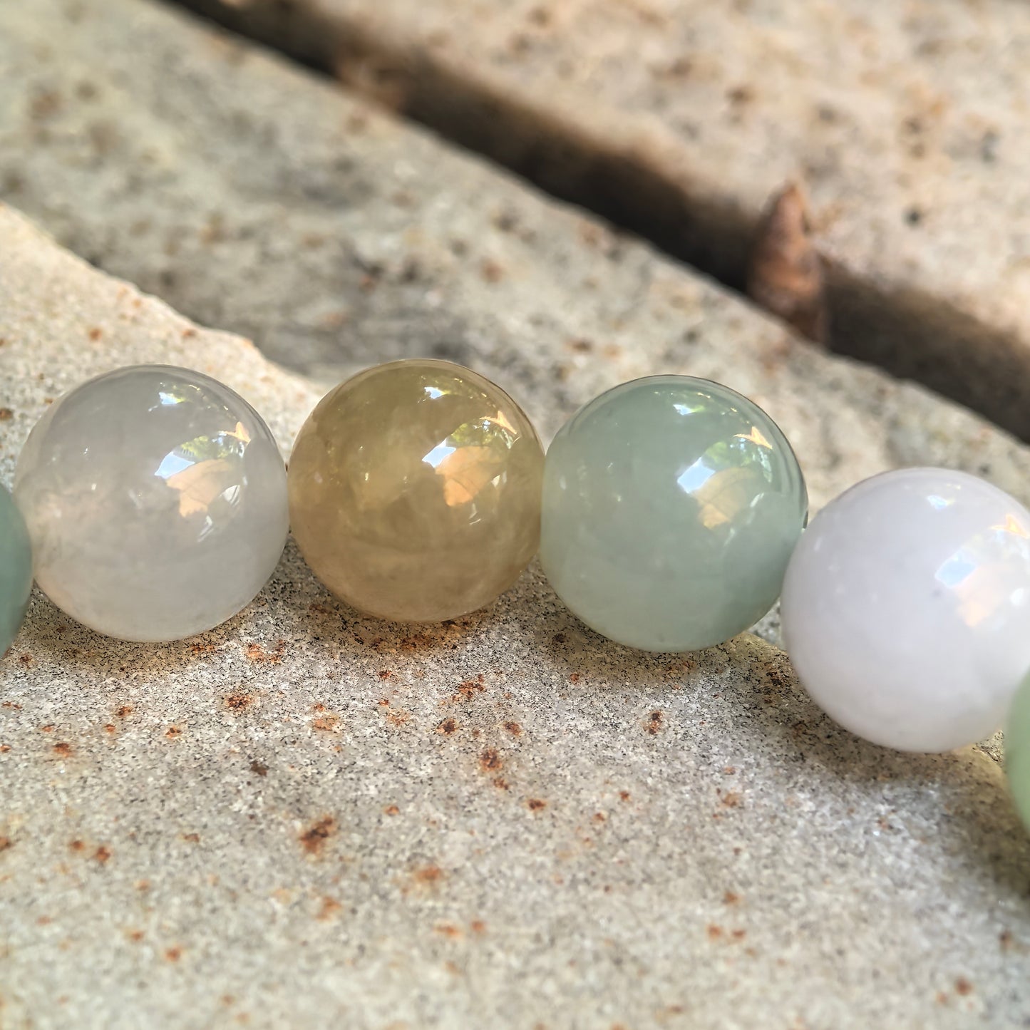 Natural Grade-A Icy Glutinous Multicolor Round-Bead Jadeite Bracelet · Burmese Jade 10mm