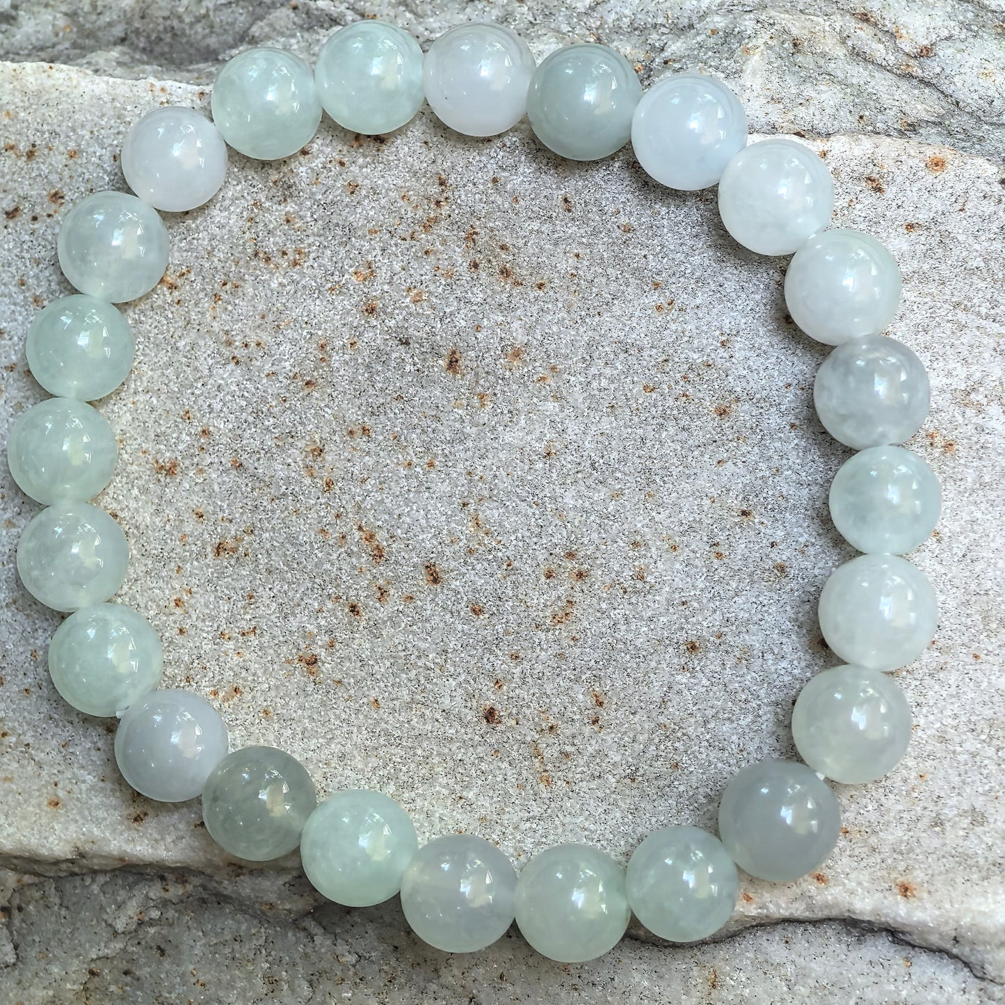 Natural Grade-A Icy Glutinous Light Green Jadeite Bead Bracelet · Burmese Jade 8mm