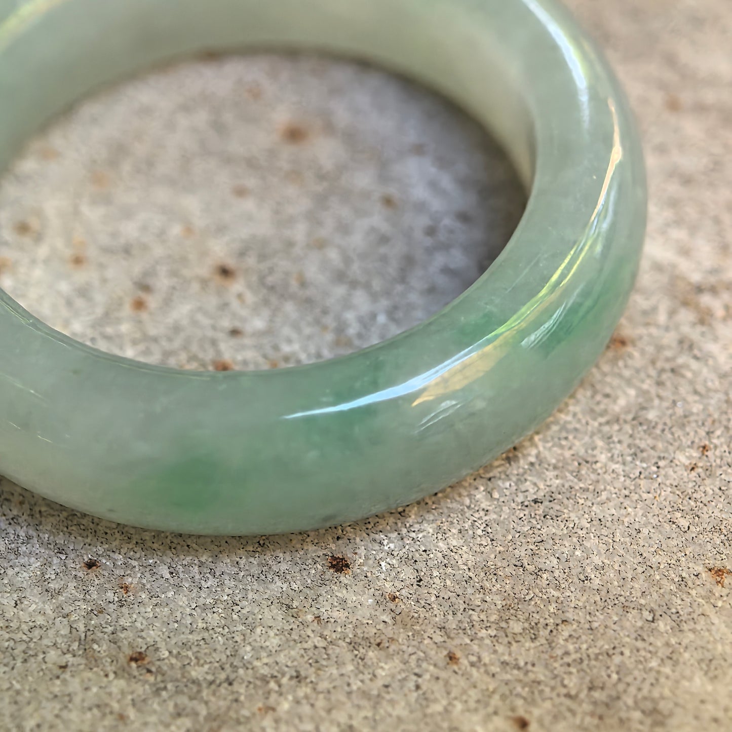 Natural Grade-A Icy Glutinous Light Green Jadeite Ring Band · Burmese Jade US10.75