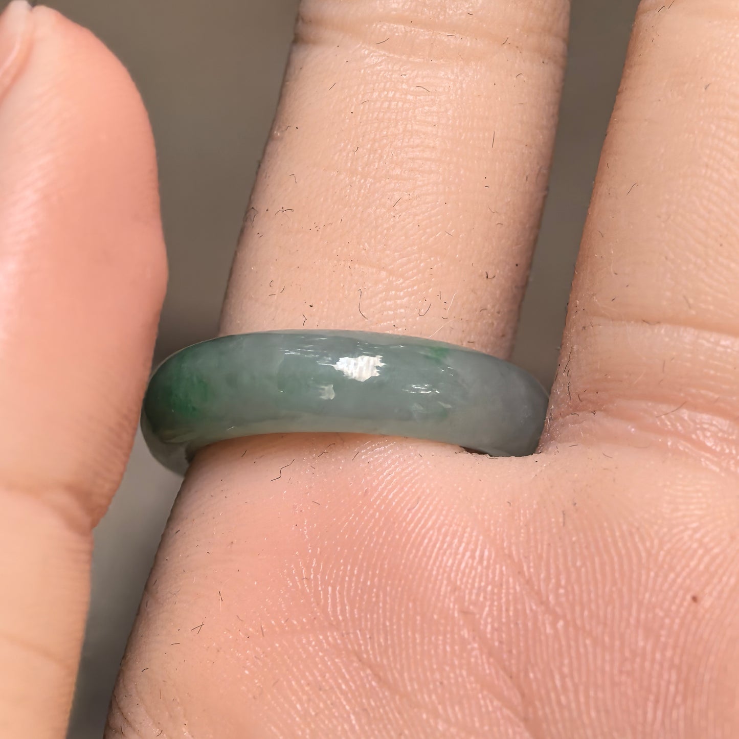 Natural Grade-A Icy Glutinous Light Green Round Jadeite Ring Band · Burmese Jade US8.5