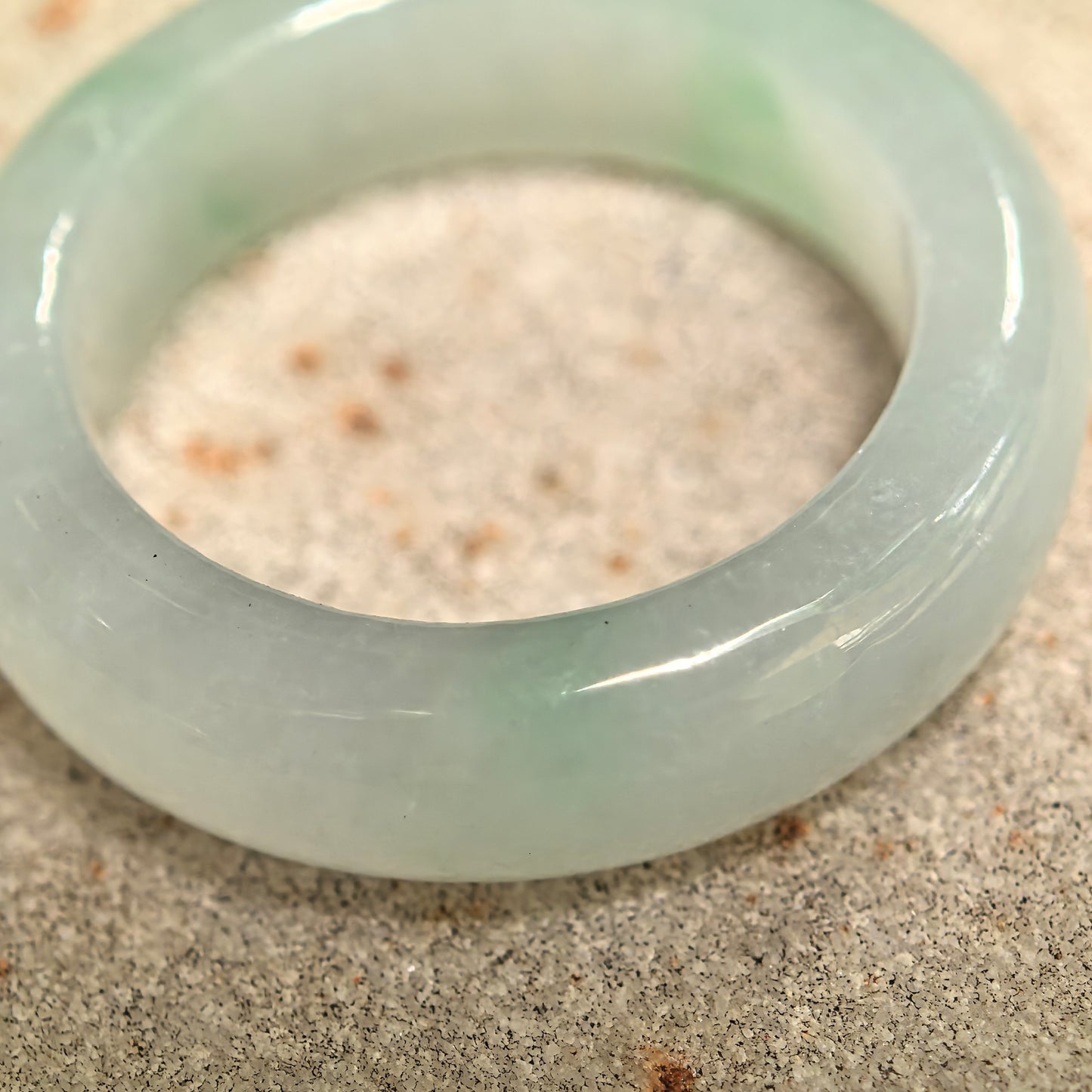 Natural Grade-A Icy Glutinous Light Green Rounded Jadeite Ring Band · Burmese Jade US6.25