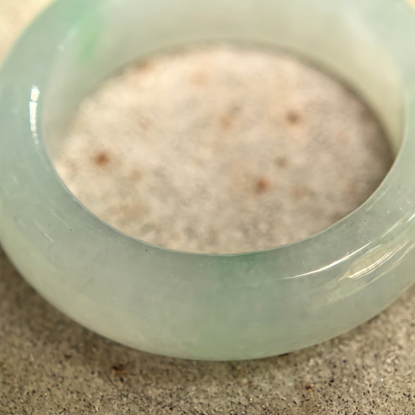 Natural Grade-A Icy Glutinous Light Green Rounded Jadeite Ring Band · Burmese Jade US6.25