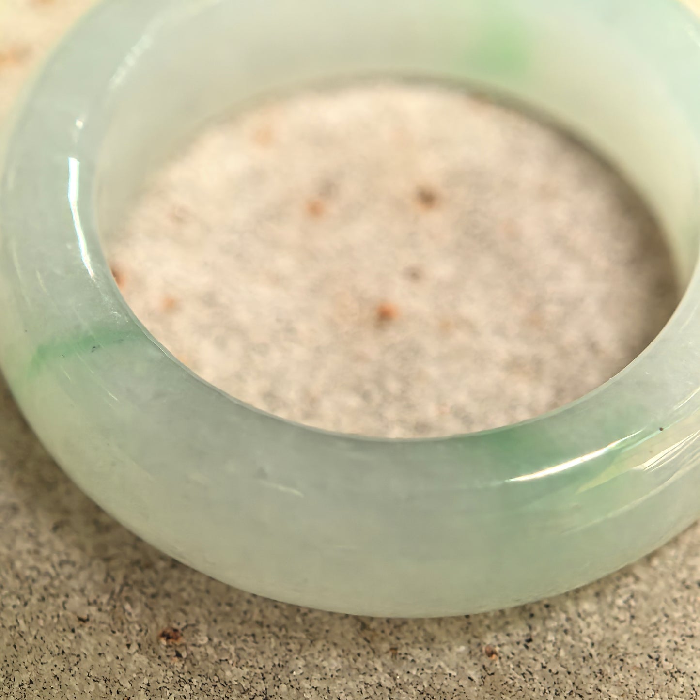 Natural Grade-A Icy Glutinous Light Green Rounded Jadeite Ring Band · Burmese Jade US6.25