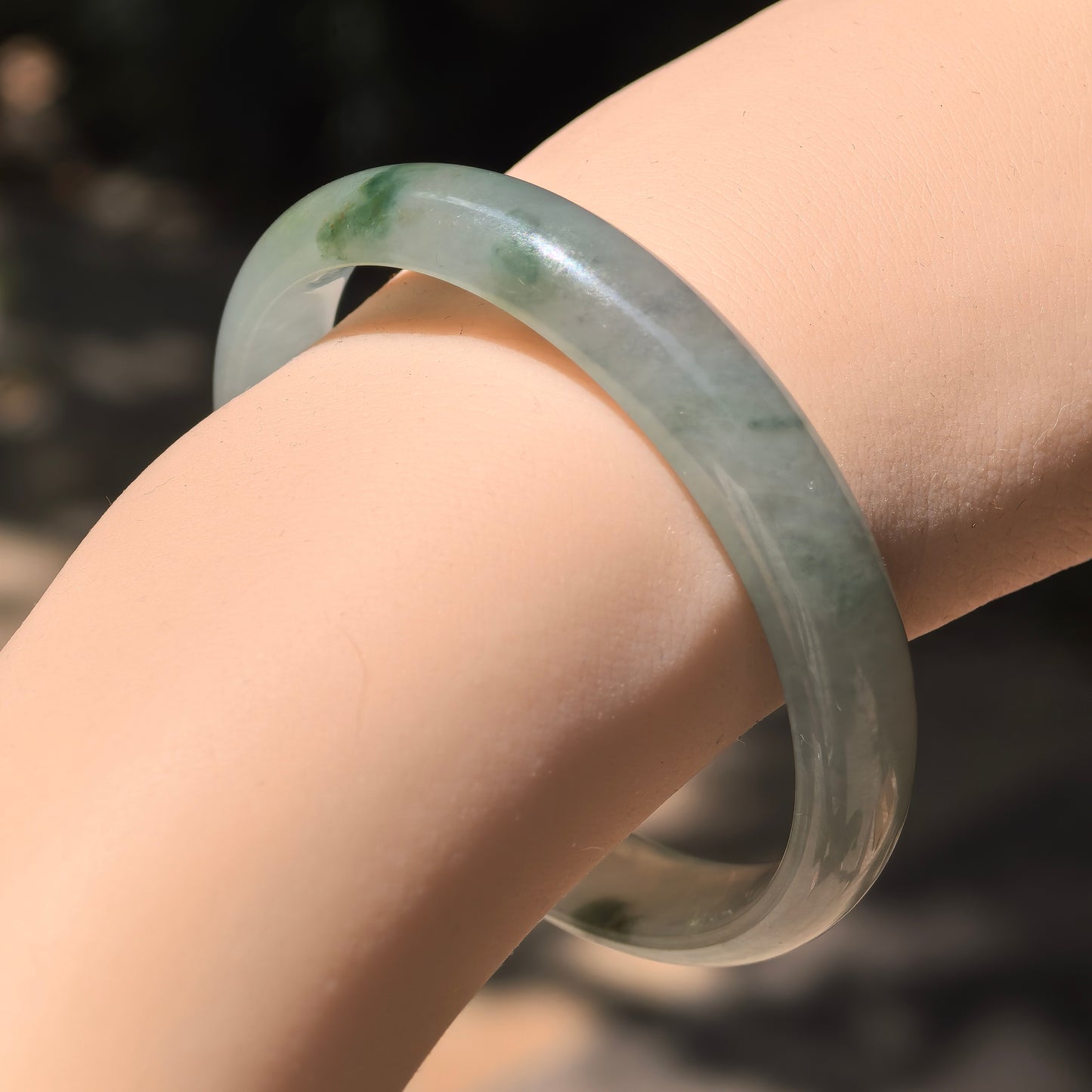 Natural Grade-A Icy Glutinous Light Green Floating Green D-Shape Jadeite Bangle · Burmese Jade 54mm