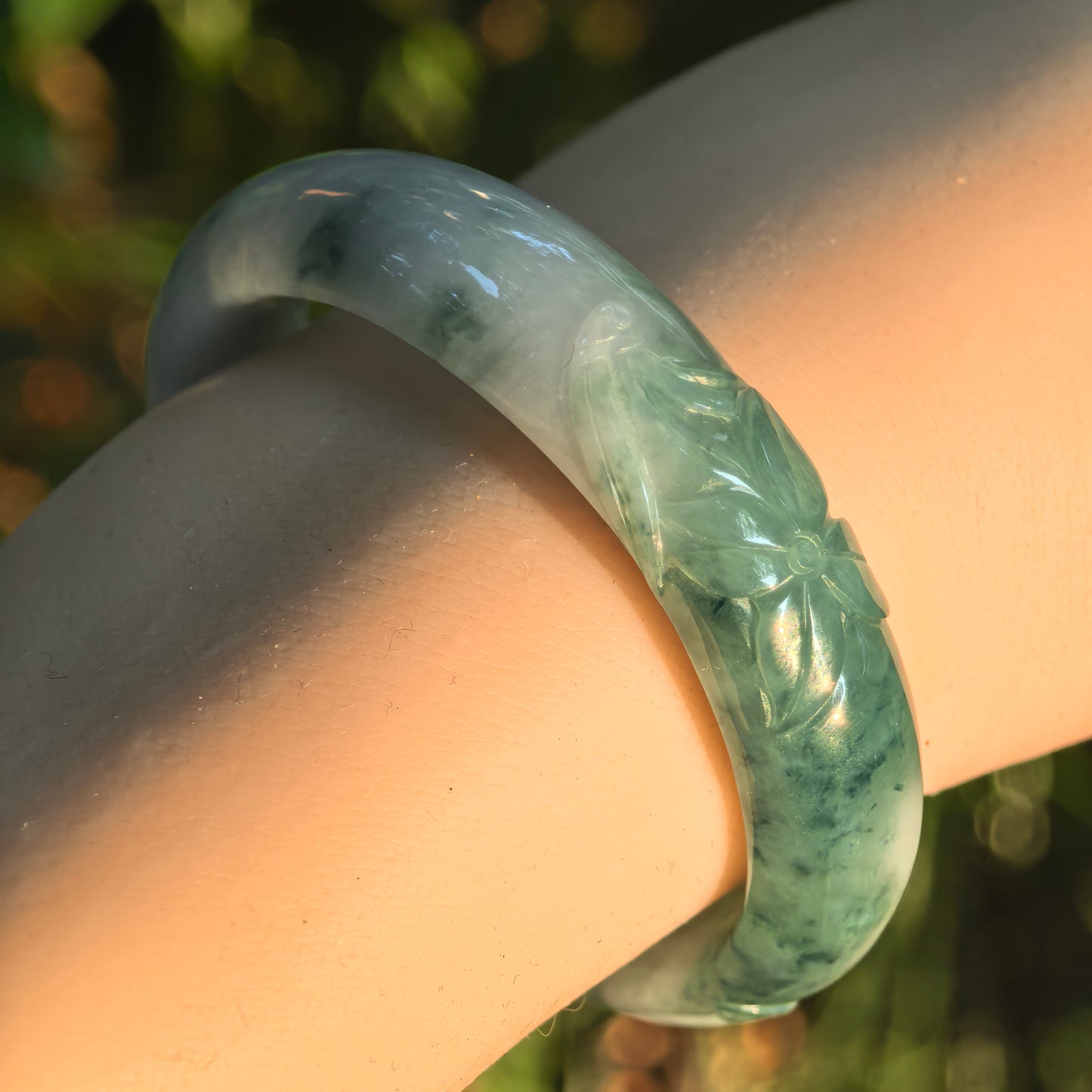 Natural Grade-A Glutinous Green Floating Flower Carved Oval Jadeite Bangle · Burmese Jade 50mm