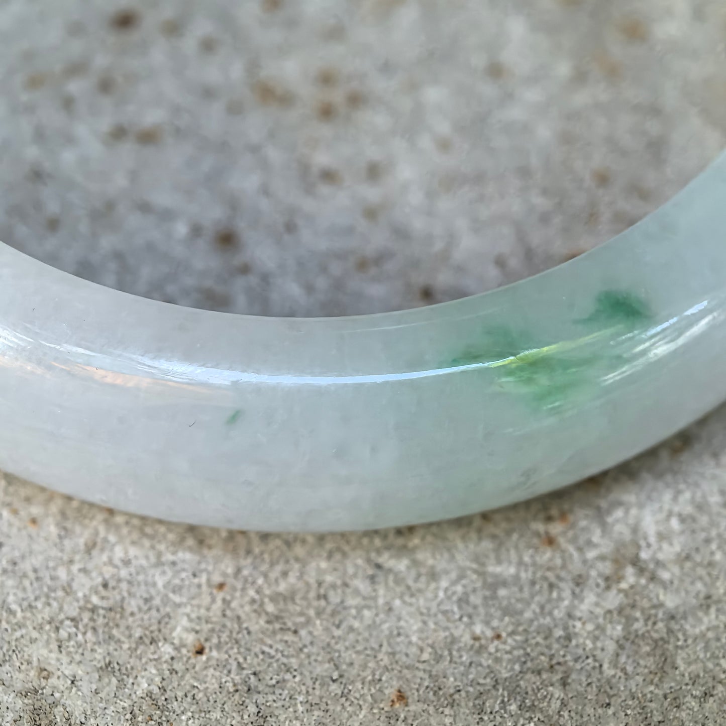 Natural Grade-A Fine Glutinous Green Floating Flower Oval Jadeite Bangle · Burmese Jade 51mm