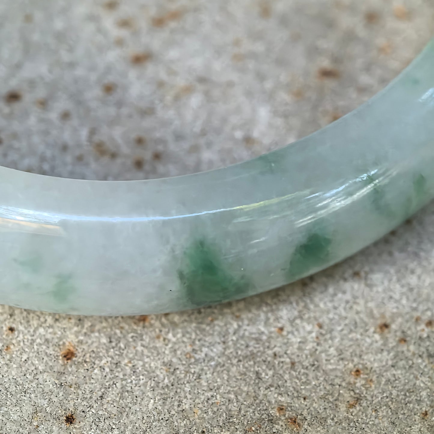 Natural Grade-A Fine Glutinous Green Floating Flower Oval Jadeite Bangle · Burmese Jade 51mm