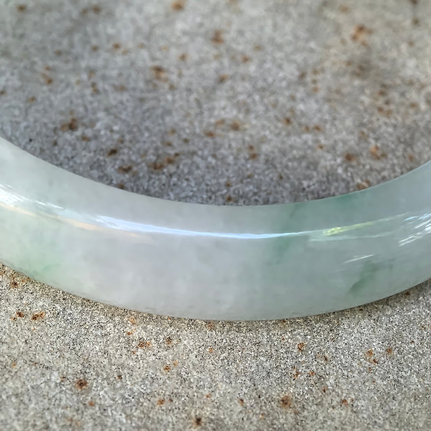 Natural Grade-A Fine Glutinous Green Floating Flower Oval Jadeite Bangle · Burmese Jade 51mm