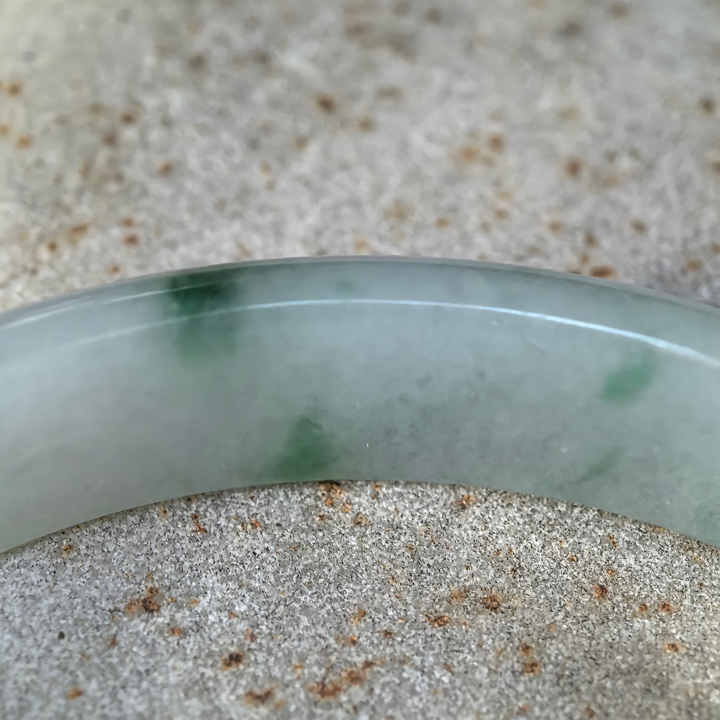 Natural Grade-A Fine Glutinous Green Floating Flower Oval Jadeite Bangle · Burmese Jade 51mm