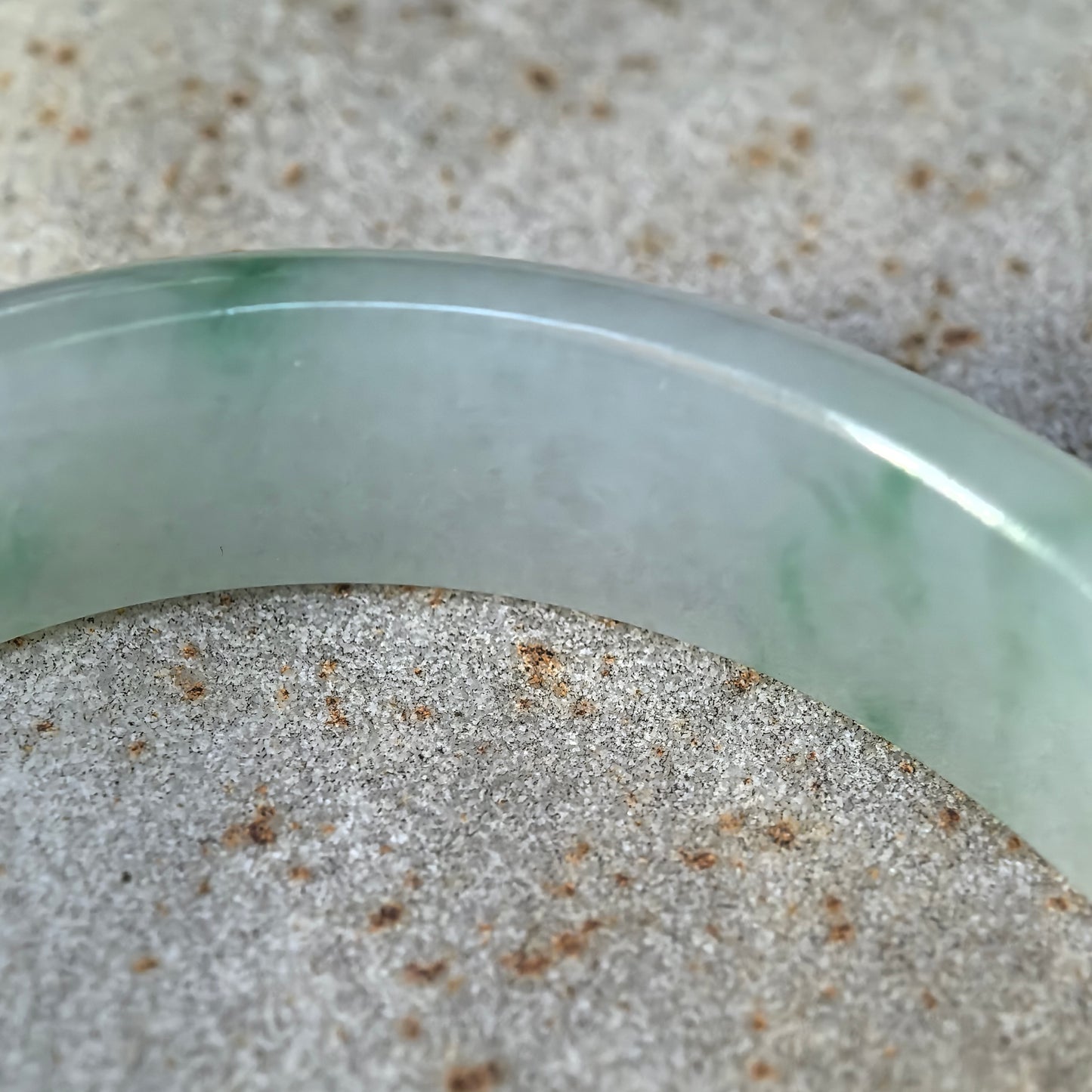 Natural Grade-A Fine Glutinous Green Floating Flower Oval Jadeite Bangle · Burmese Jade 51mm