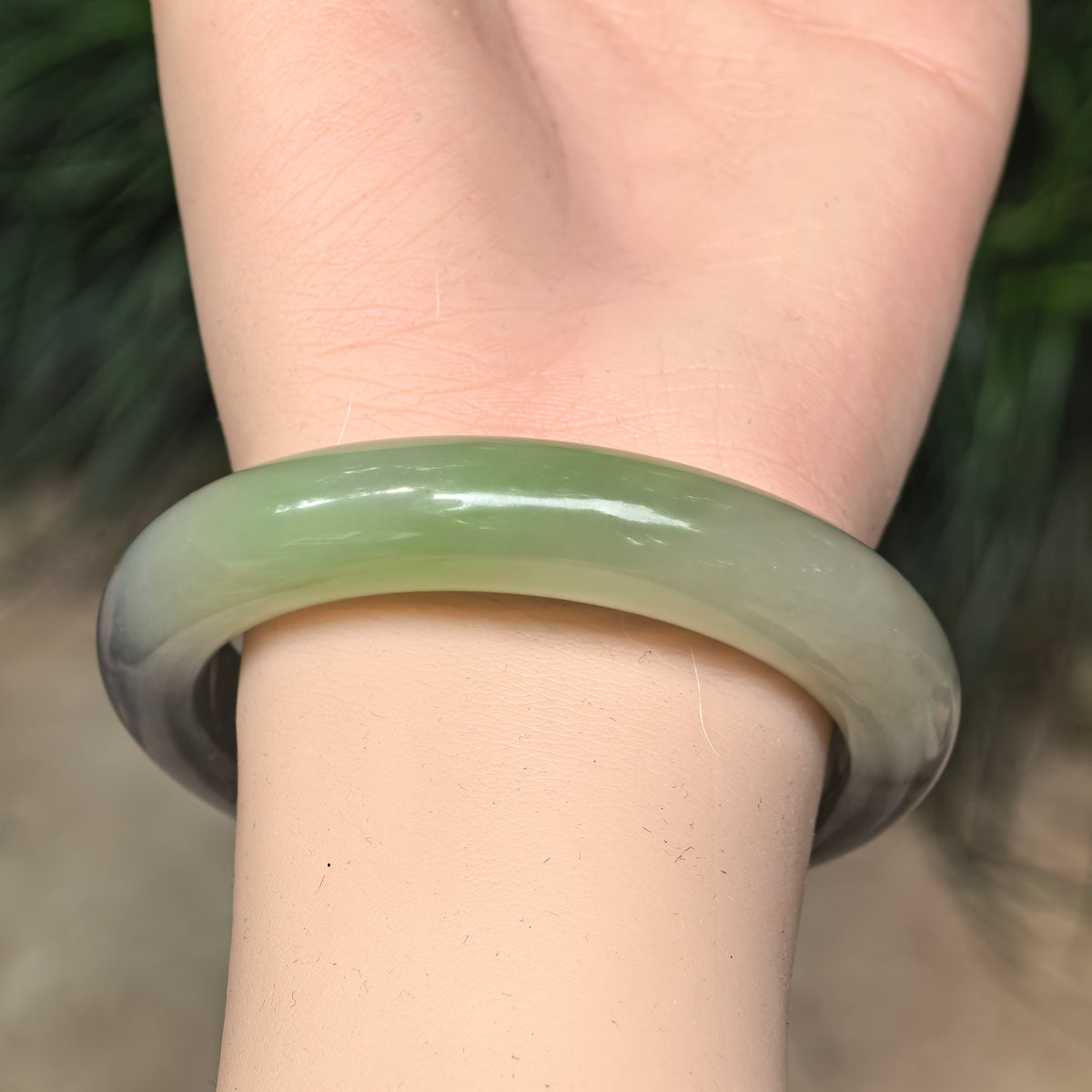 Smoky Purple & Celadon Green Two-tone D-Shape Nephrite Bangle – 54mm